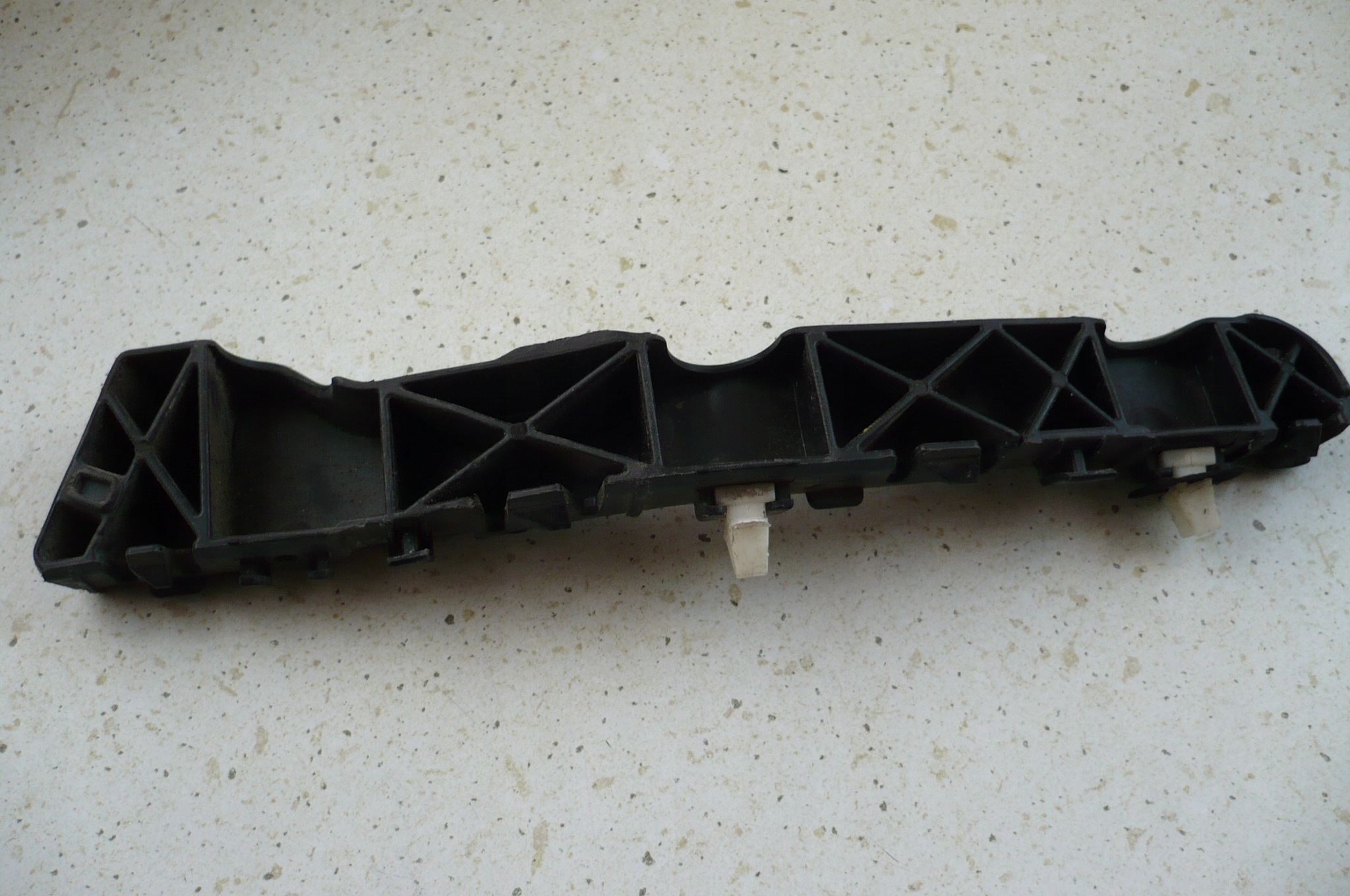 KIA PICANTO III bumper bracket right rear part
