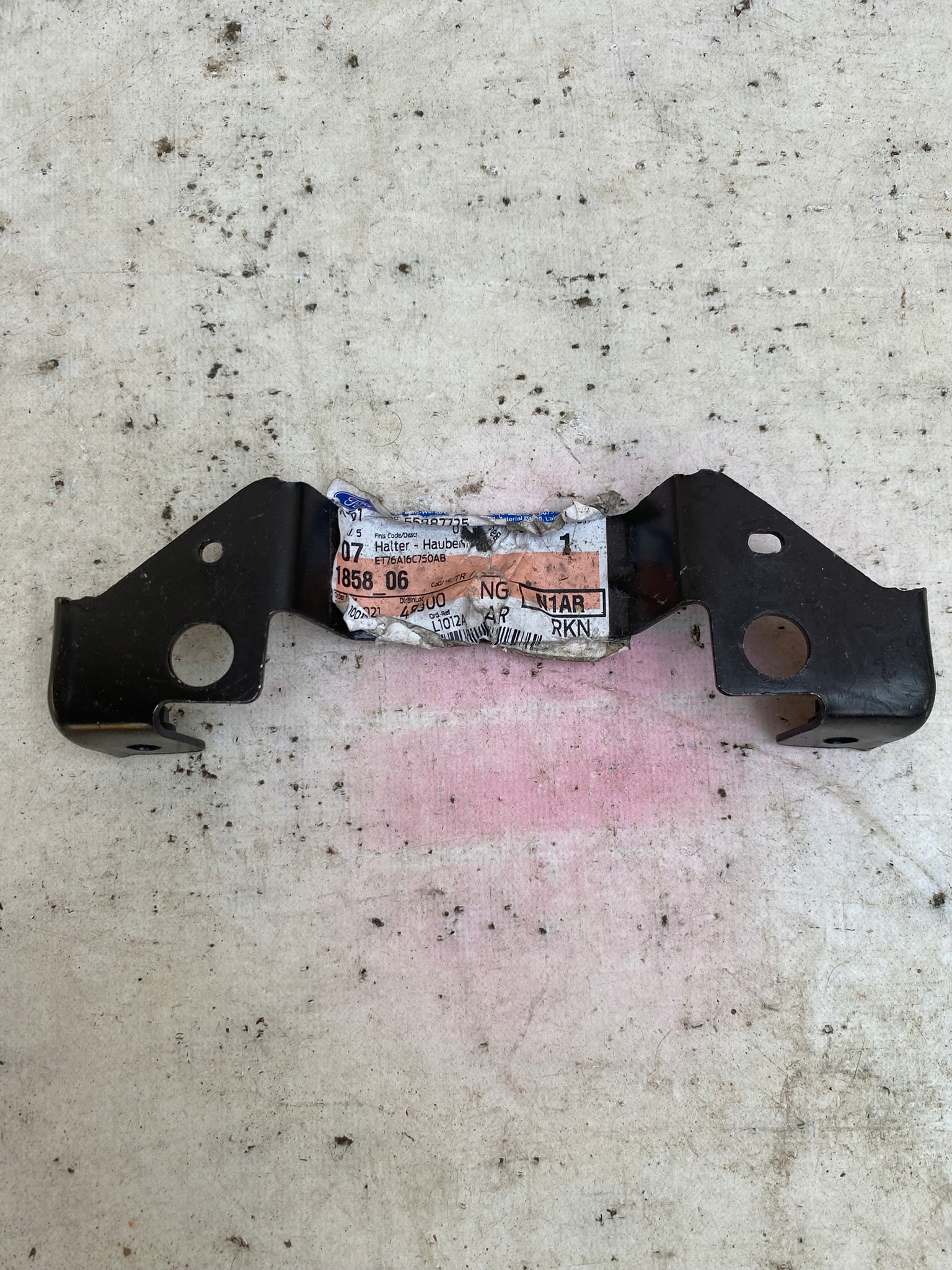 FORD COURIER 1 and 14- console hook bonnets ET76-A16C760-AB