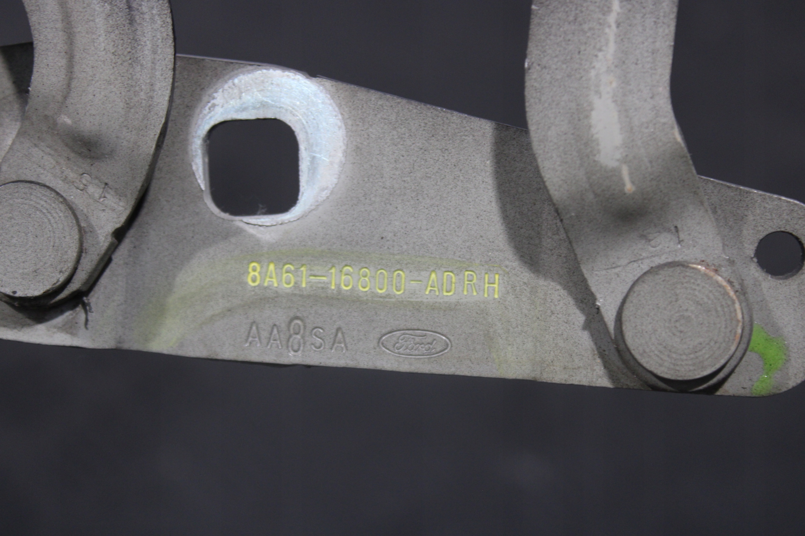 hinge bonnets right FORD FIESTA MK7 LIFT 8A61-16800-AD