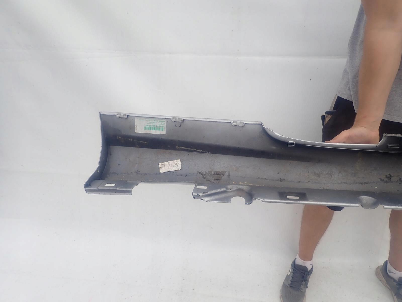 MERCEDES E-KLASA W207 AMG moulding threshold left