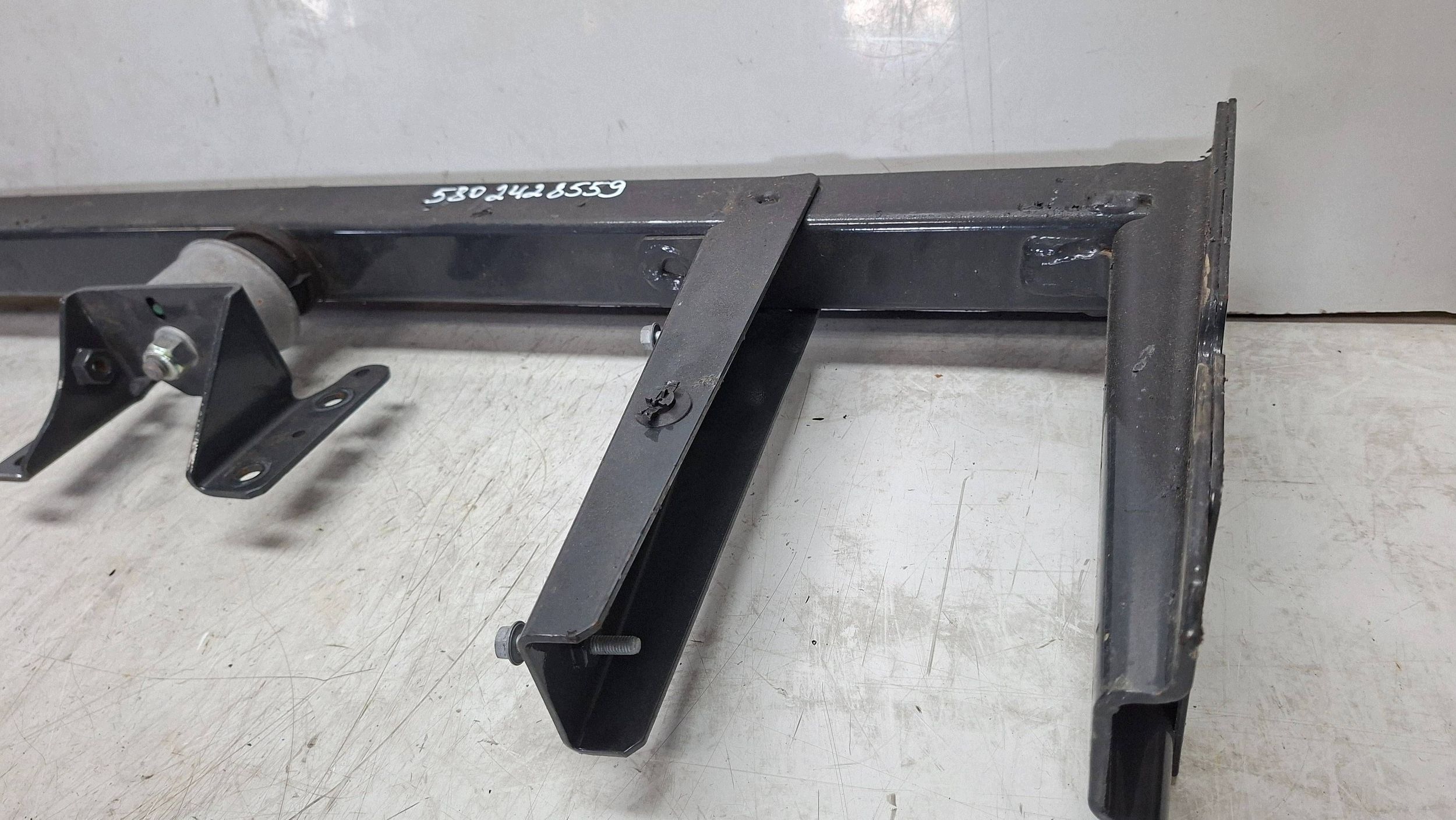 Supporto cambio ingranaggi 5802428559 IVECO DAILY IV 2014
