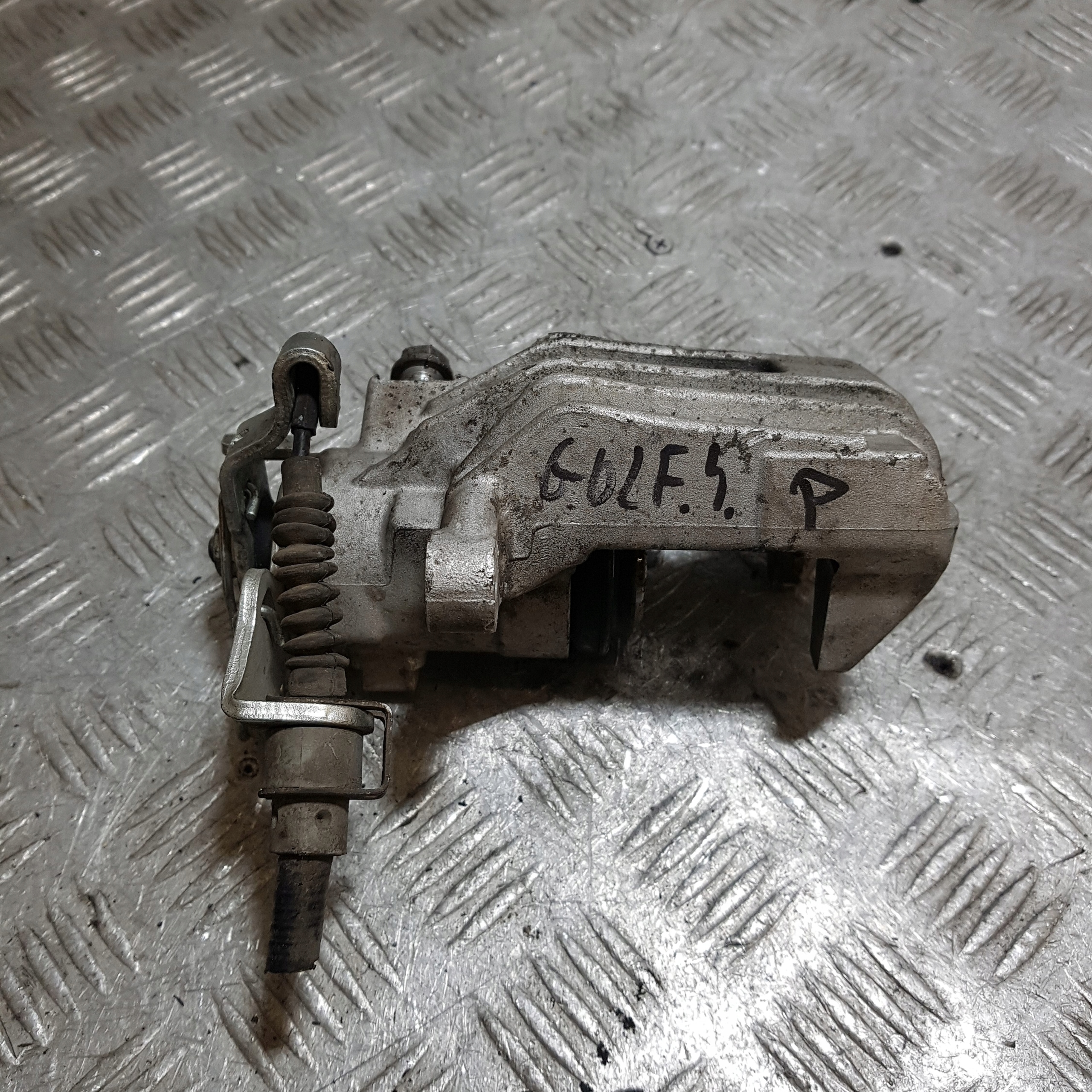 caliper brake right rear part rear VOLKSWAGEN GOLF 4