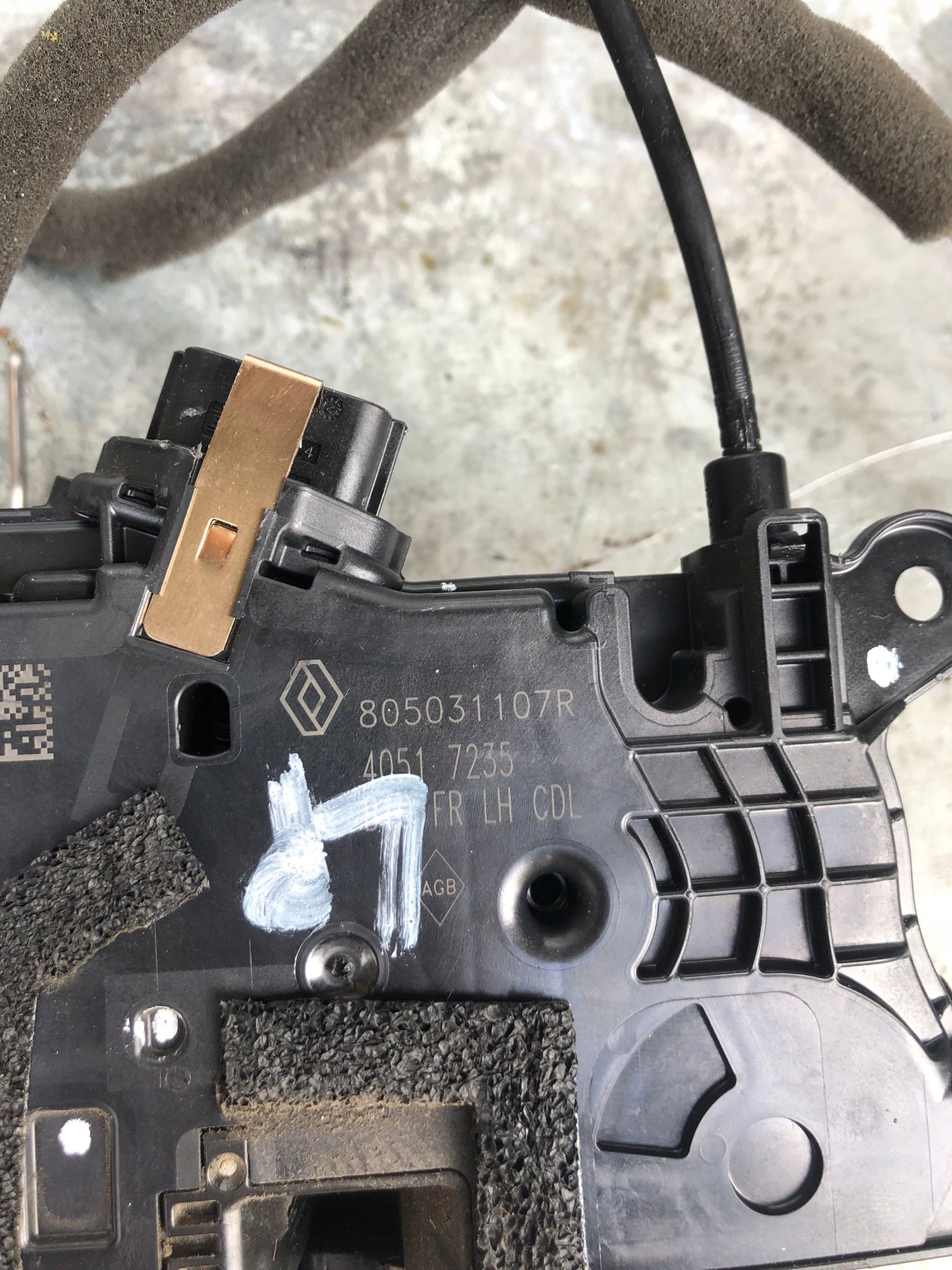 lock door left front RENAULT ZOE 805031107R