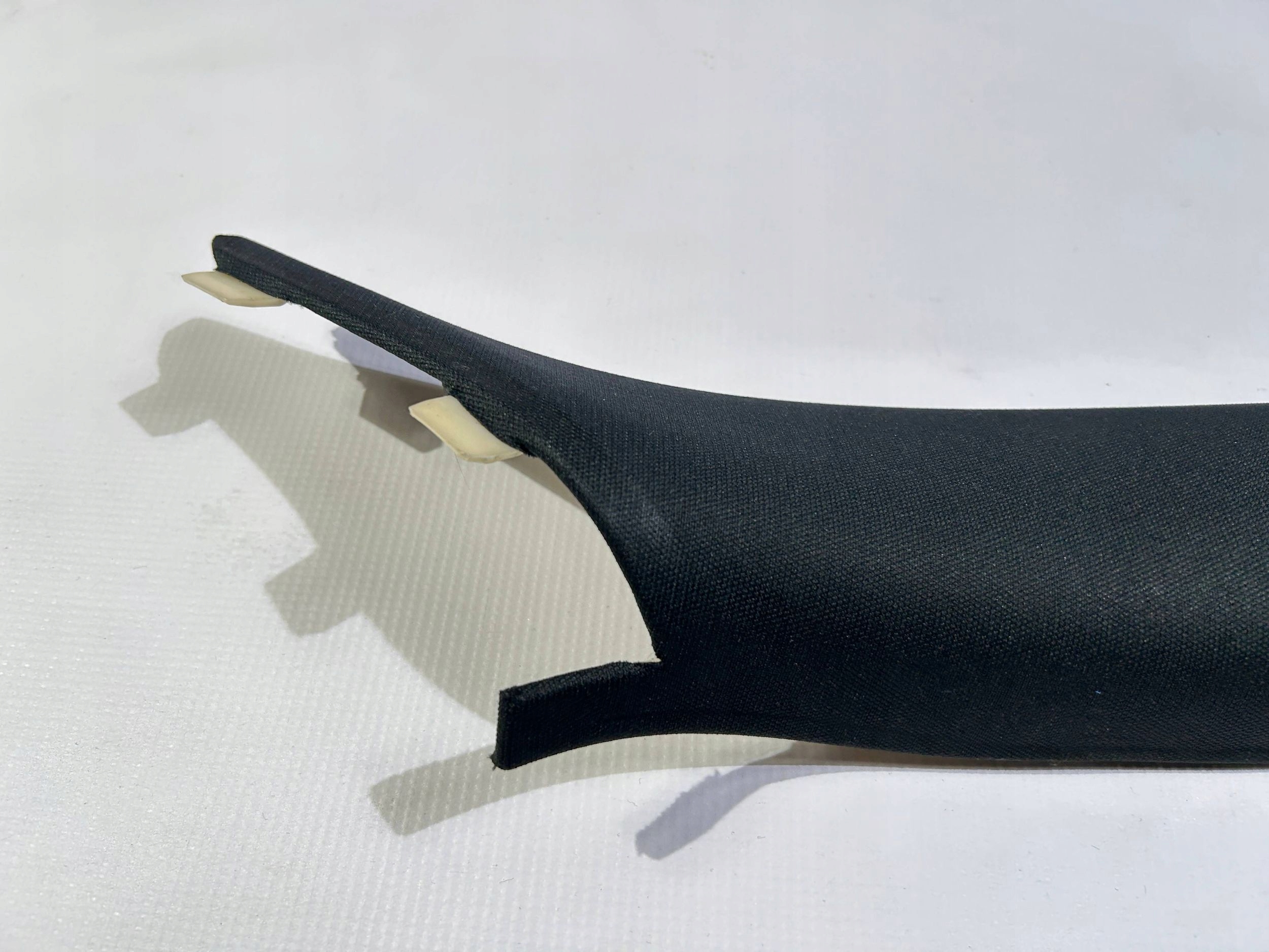 side cover panel slupka A right right Dodge Challenger 2015