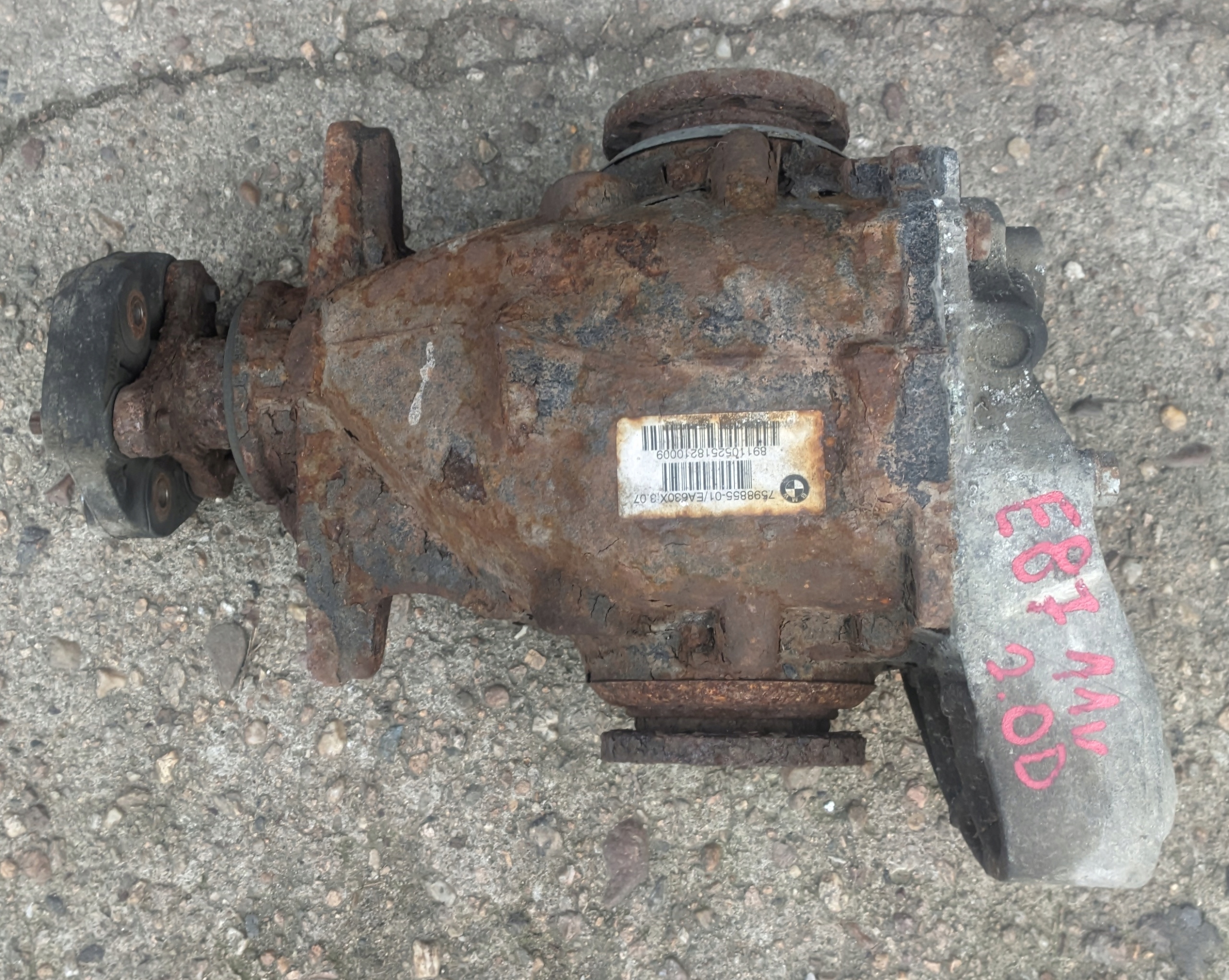 BMW E87 2.0D 11R differential rear diff 7598855