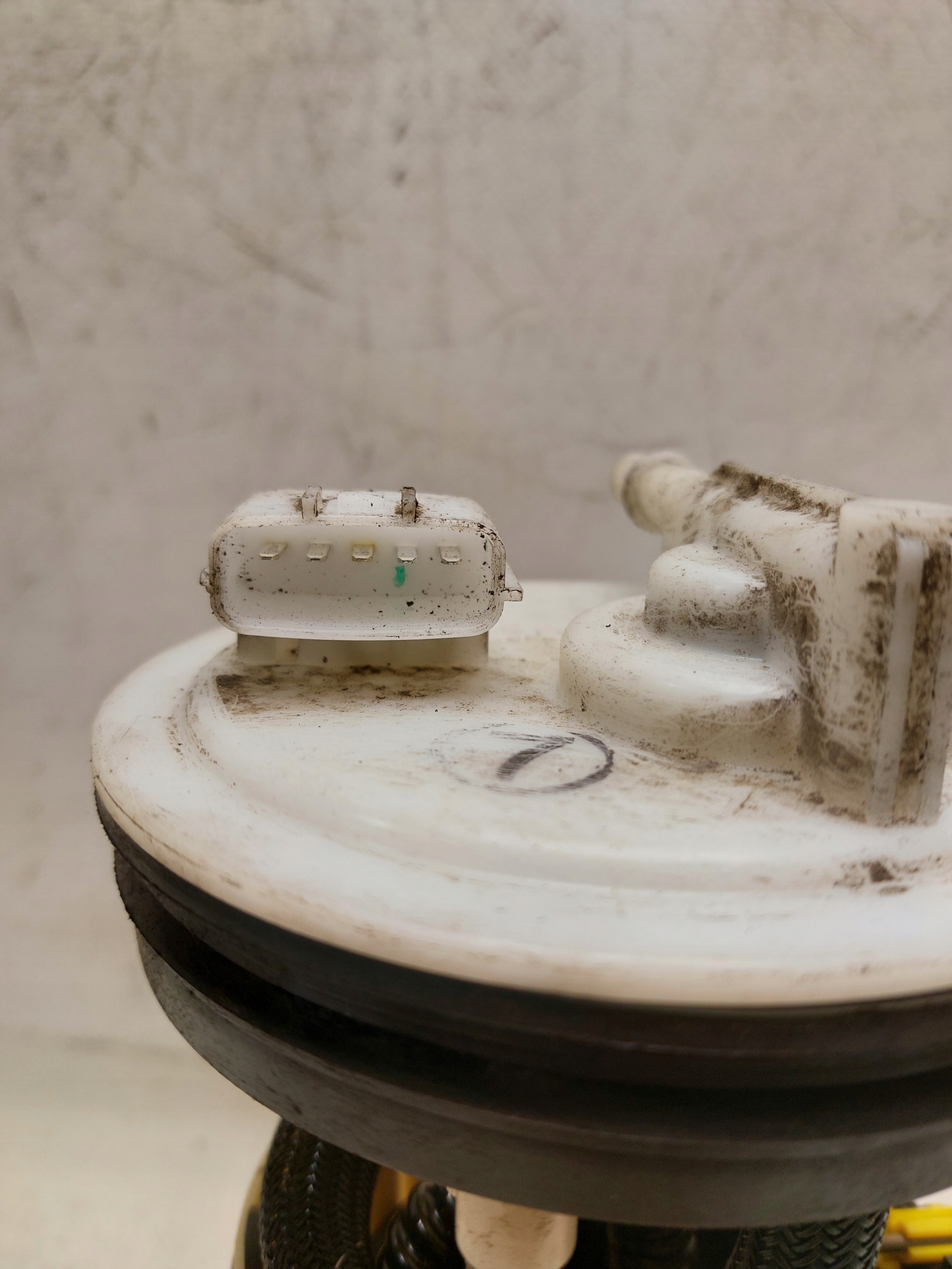 feed pump NISSAN PRIMERA P12 1.6B