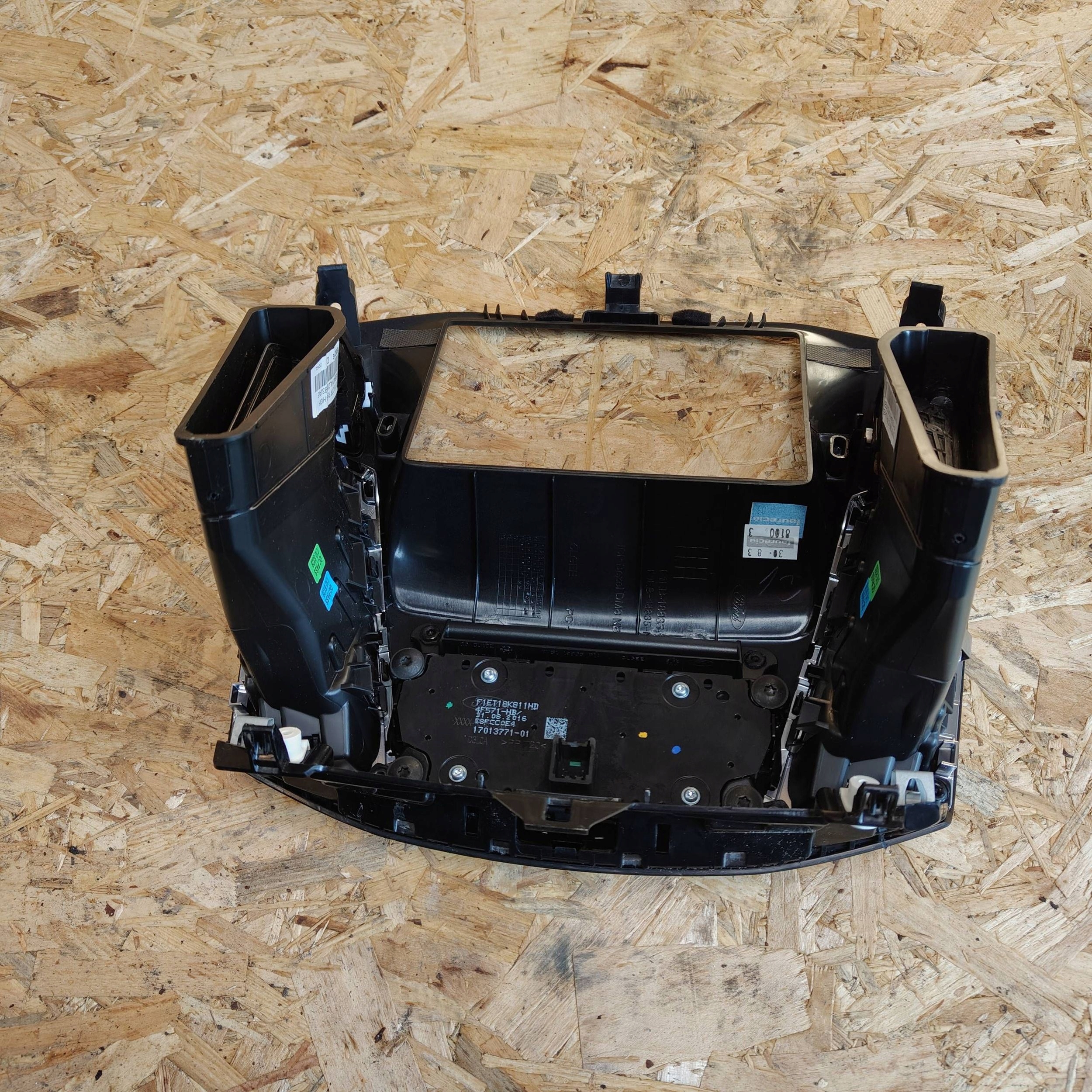 Jednostka multimedialna Ford Focus 1701377101