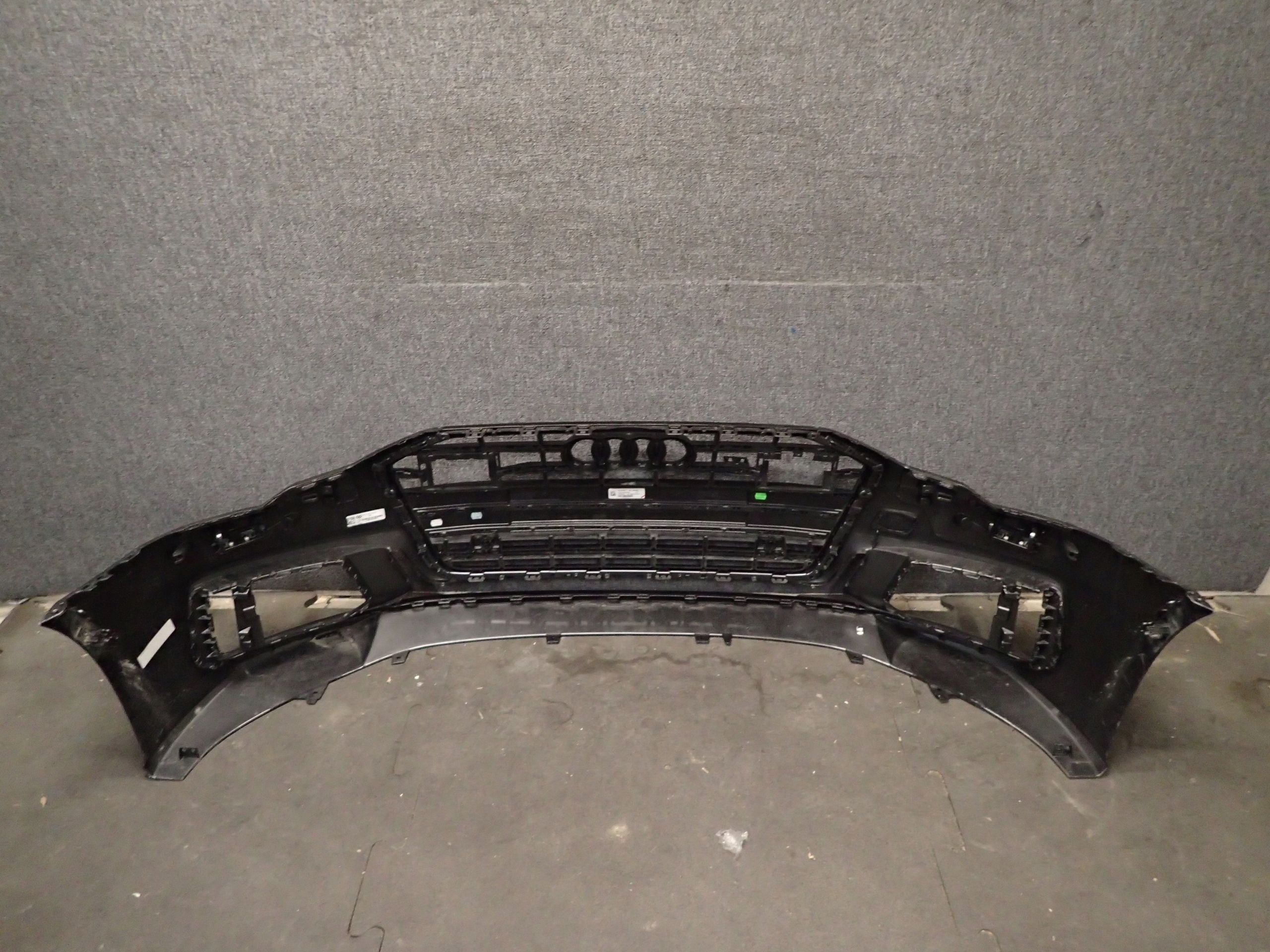 nárazník předek AUDI A6 4K S LINE