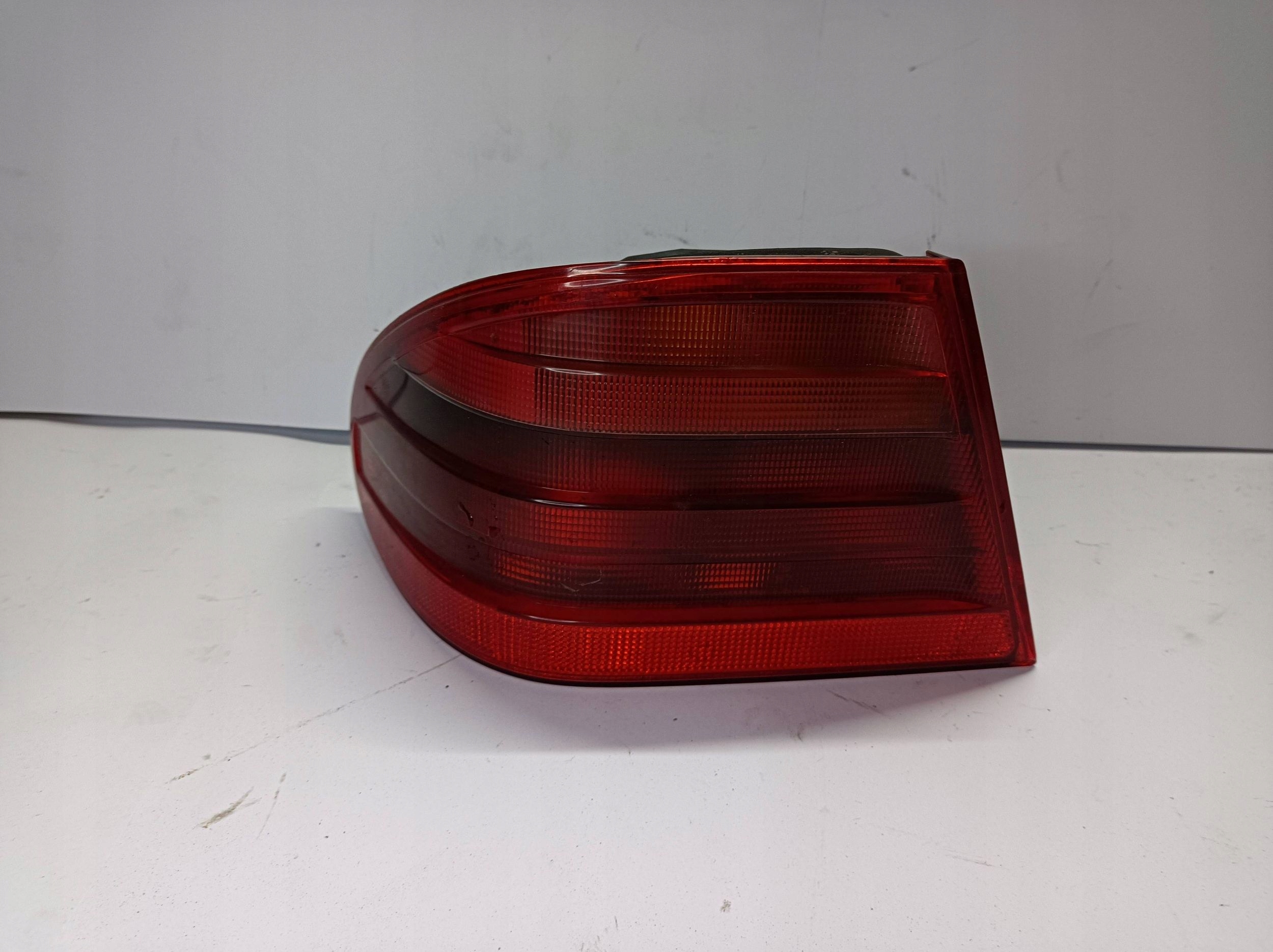 light rear left Mercedes-Benz E W210 A2108204364