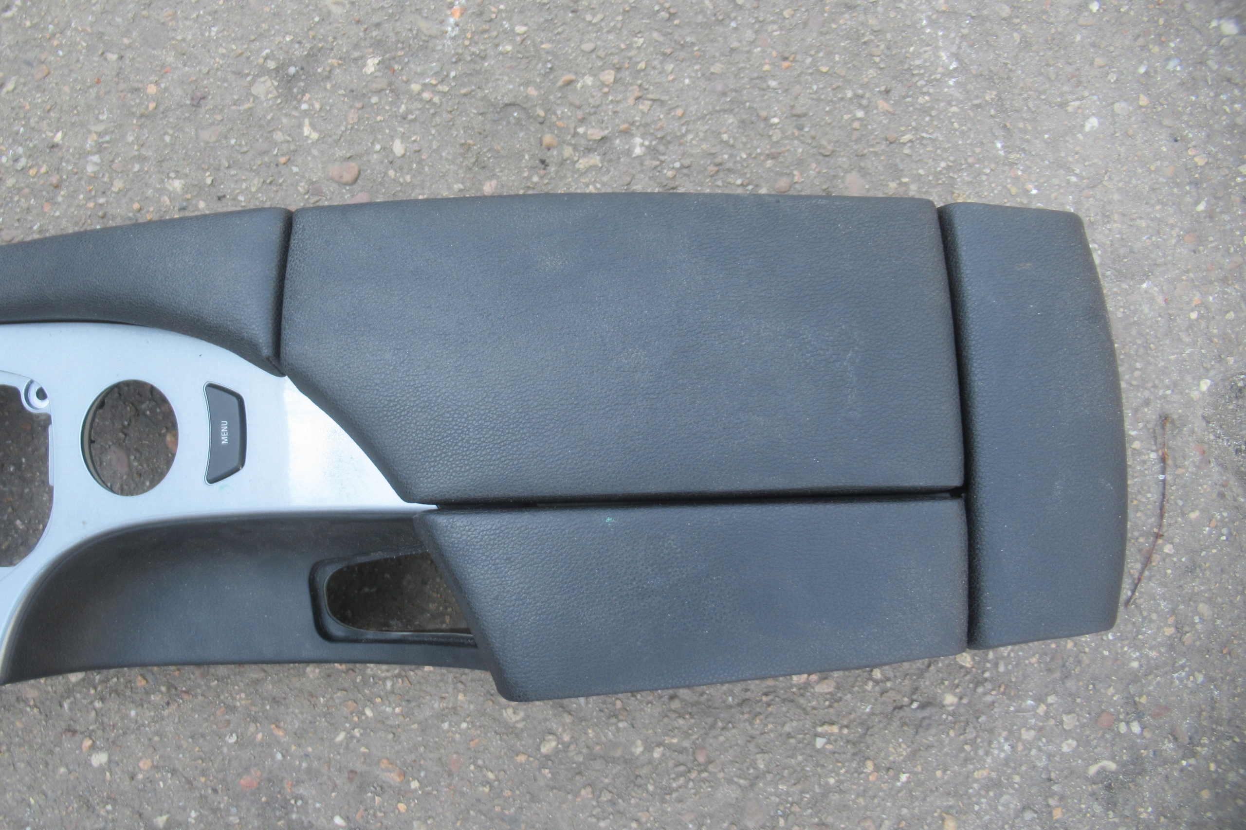 BMW E60 3.0 LCI 08R TUNEL střední