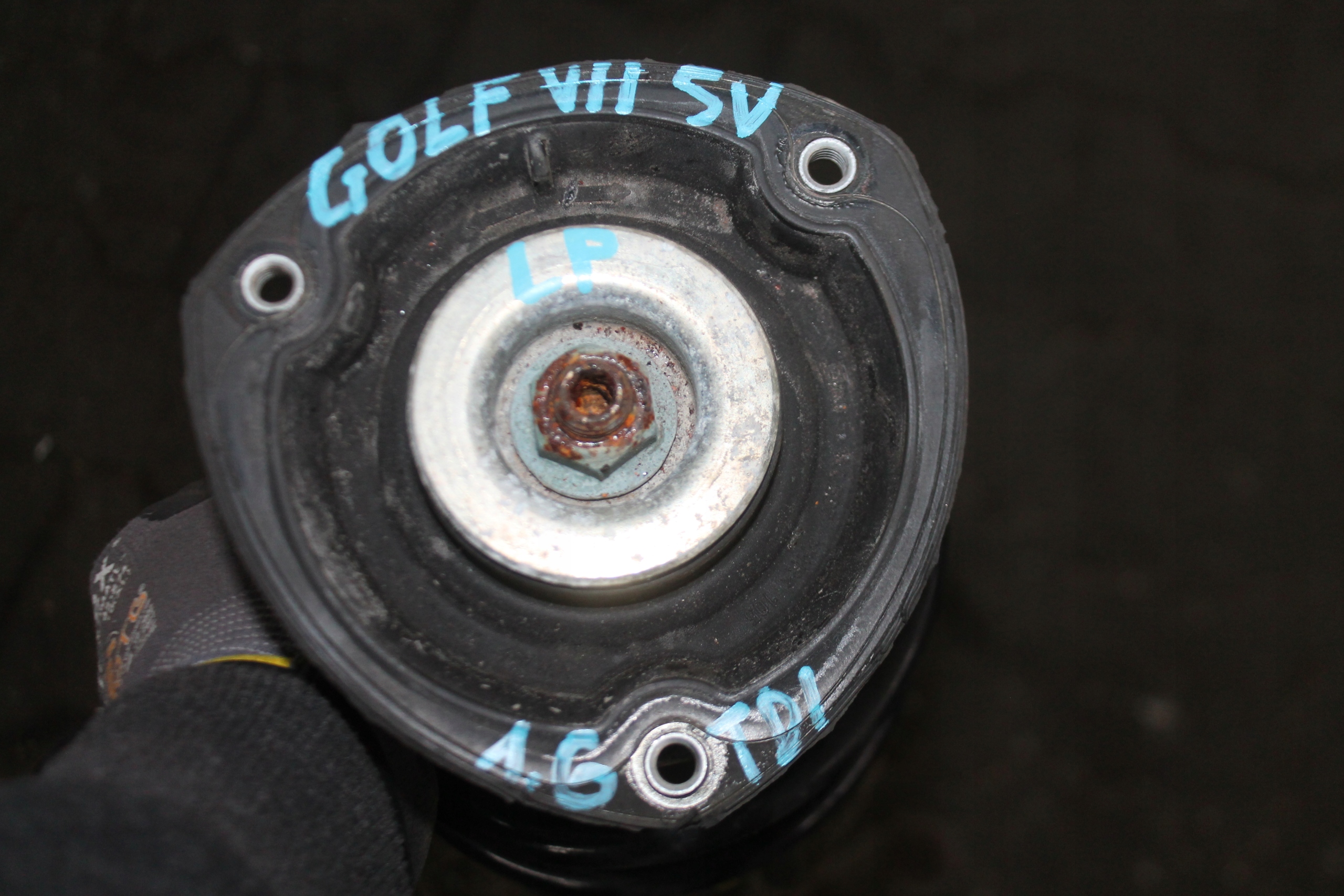 McPherson swing left front VW GOLF VII SPORTSVAN 1.6 TDI 14-18