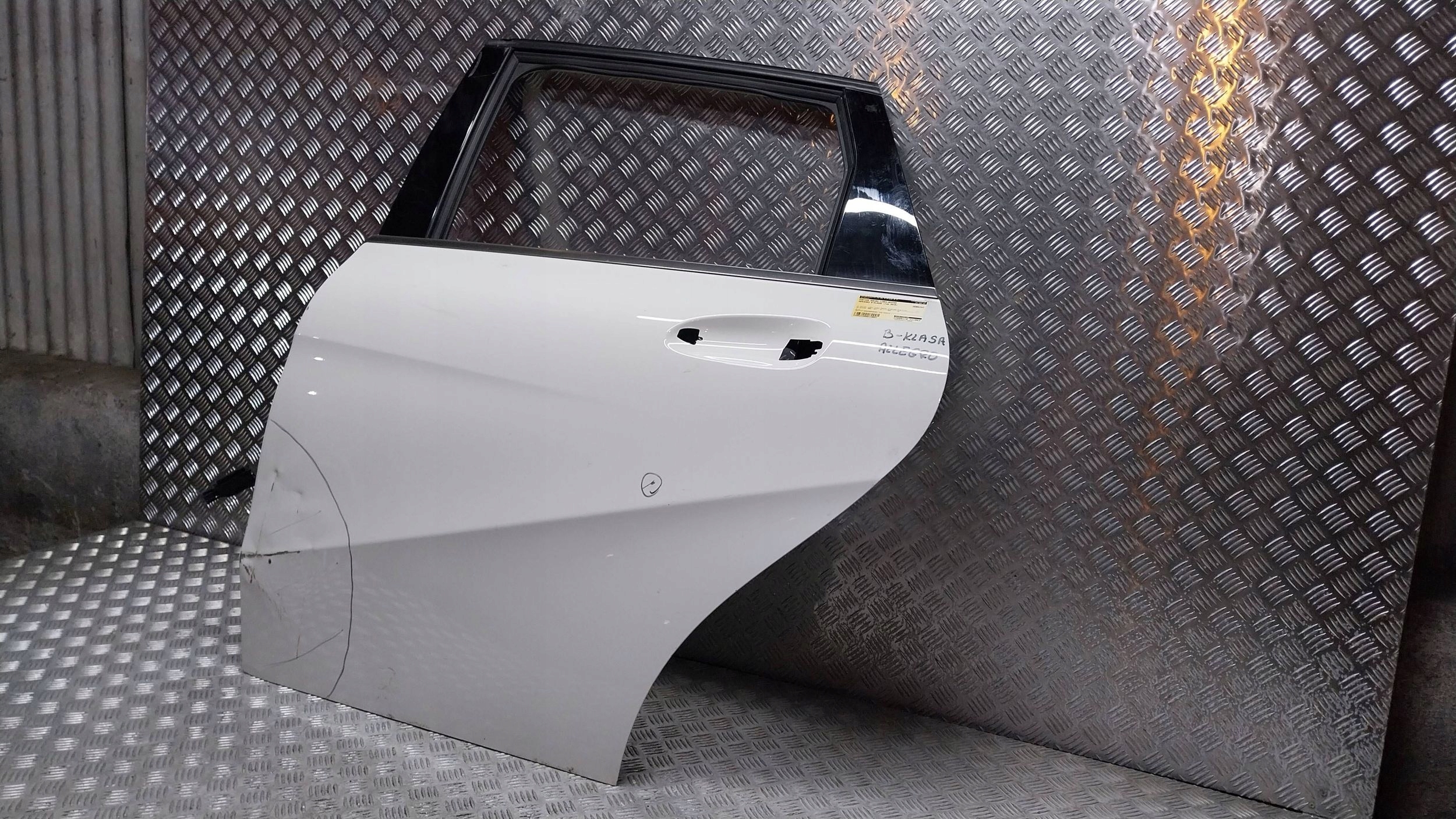Tür heck links MERCEDES B-KLASA W246 11