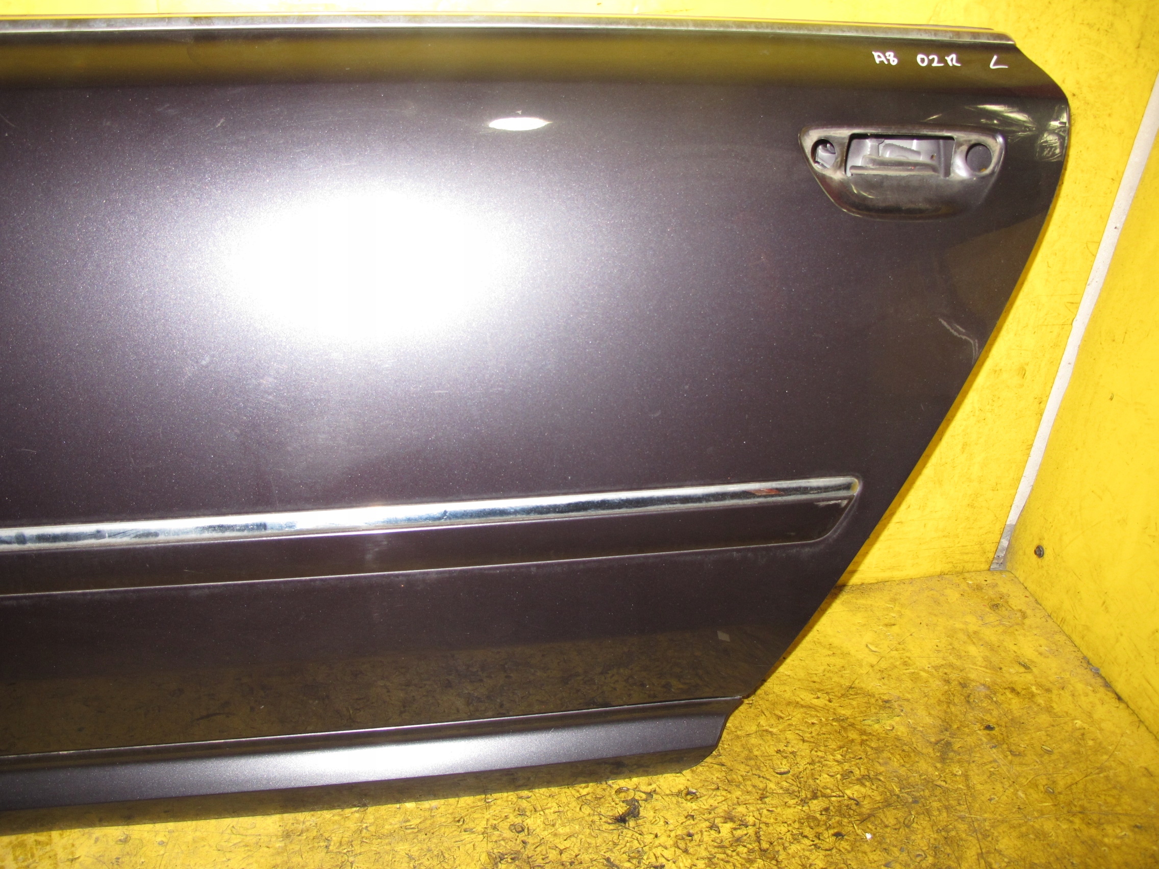 AUDI A8 D3 4E 02- door side left rear part LZ7Q 106cm