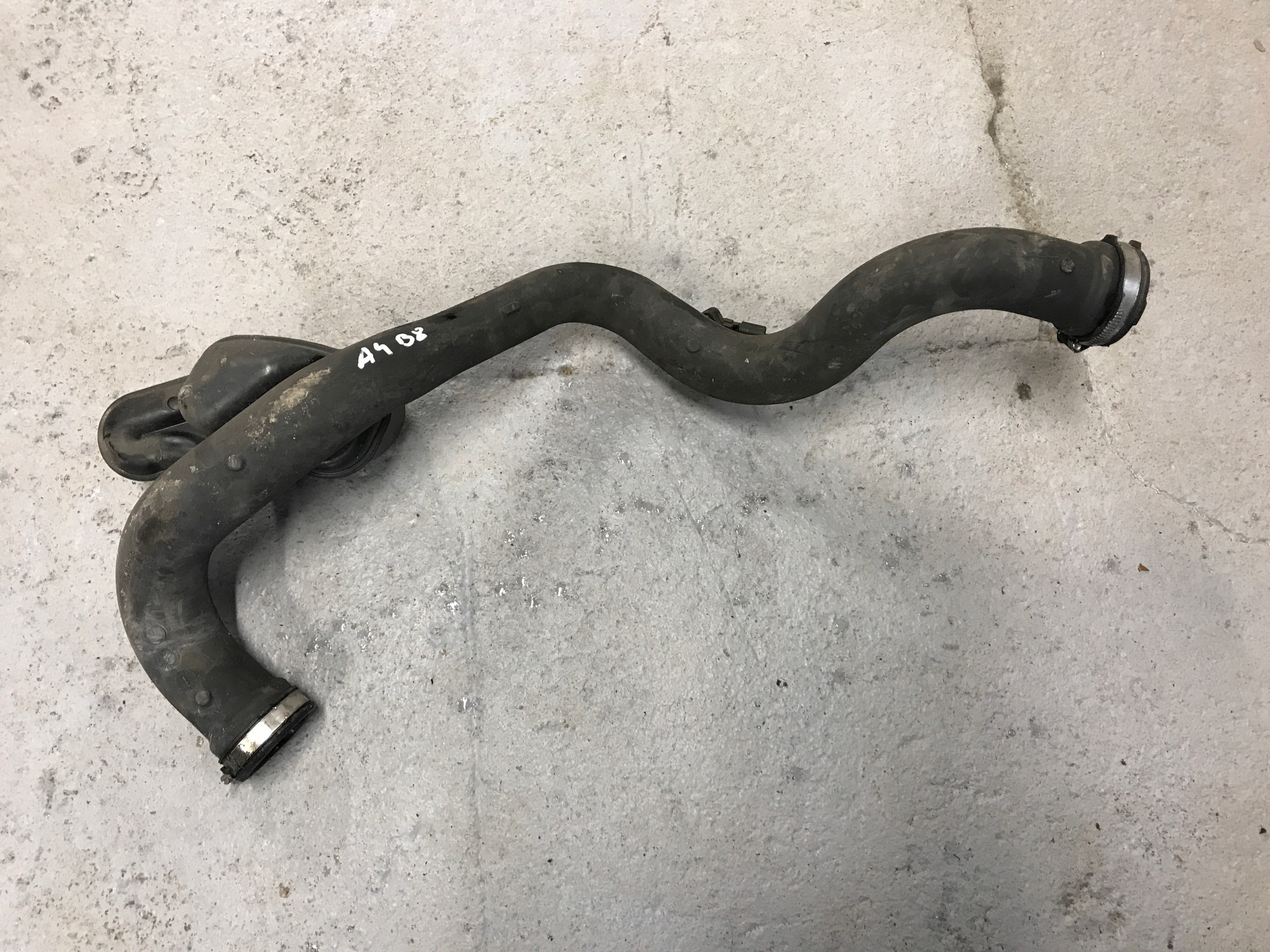 cijev prijenos interkulera AUDI A4 B8 8K0145673AC