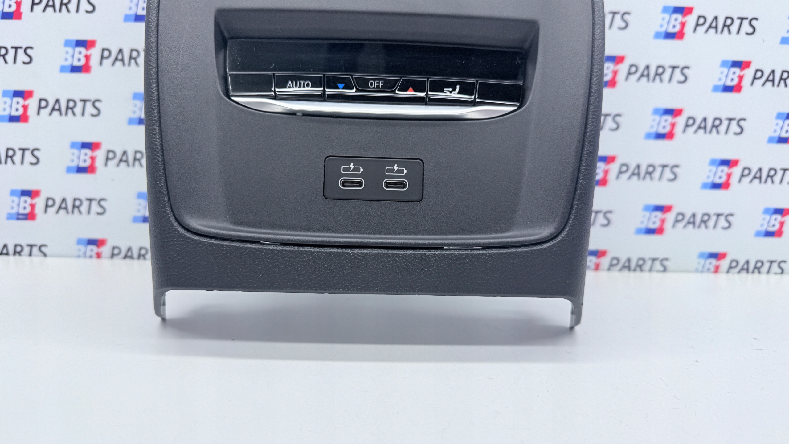 BMW G21 G20 PANEL rács szellőző klíma hátsó hátso USB C szép