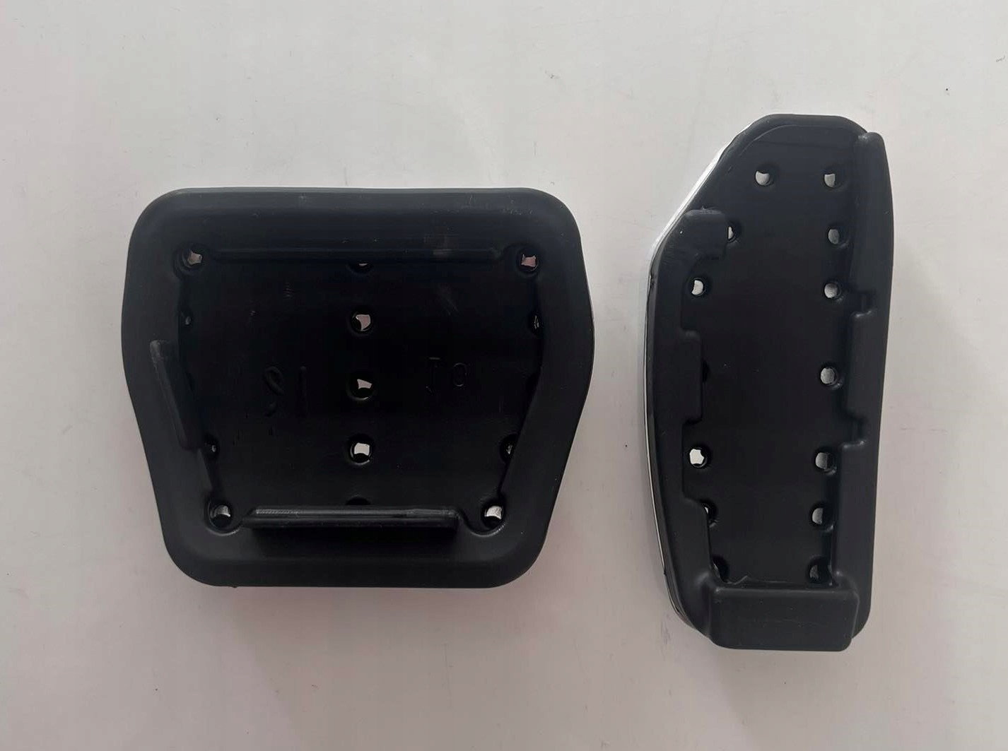 Nakładki na pedały Renault Samsung QM6 2016+ Producent inny