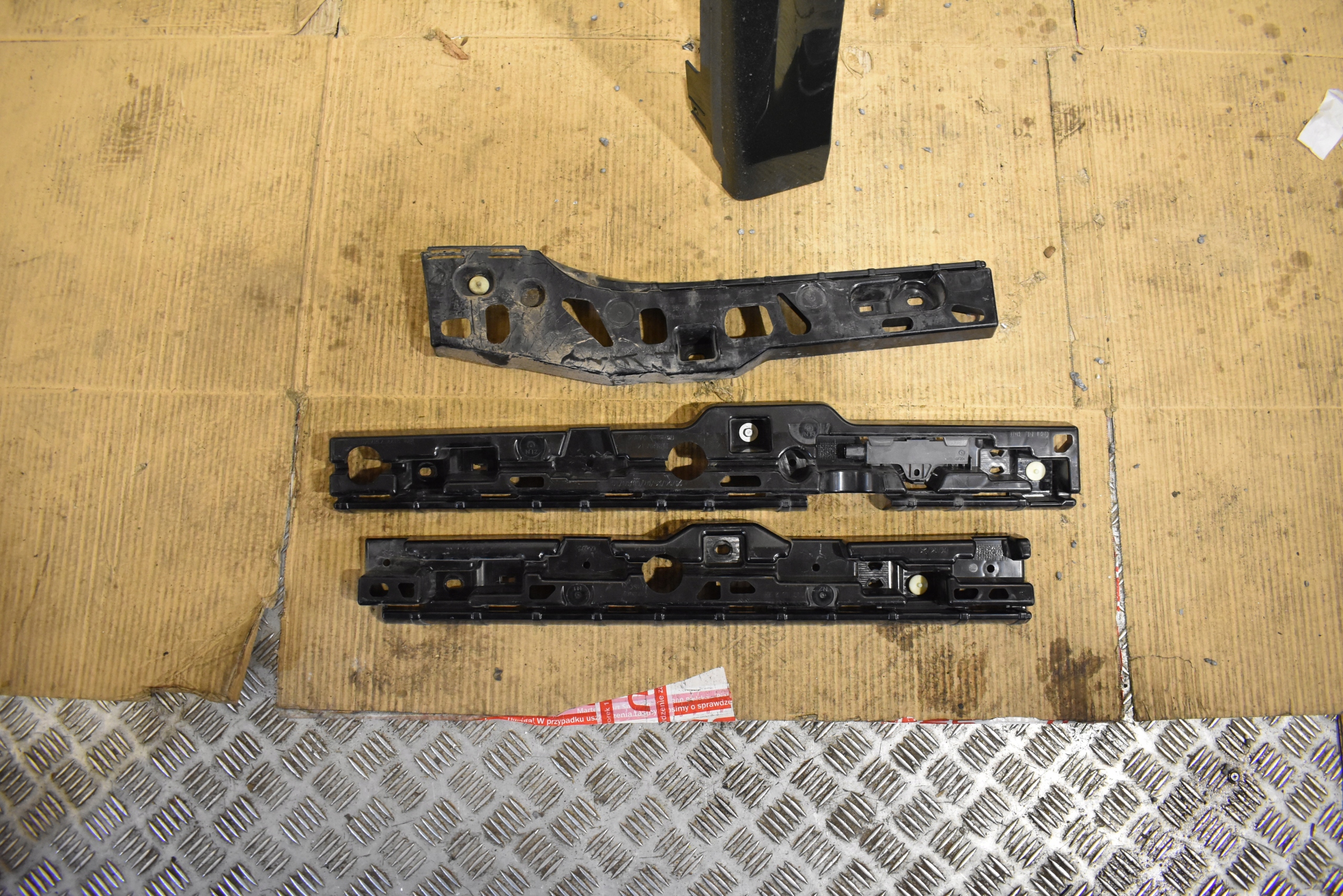 IDEALNA moulding threshold right + support M BMW G30 G31 1