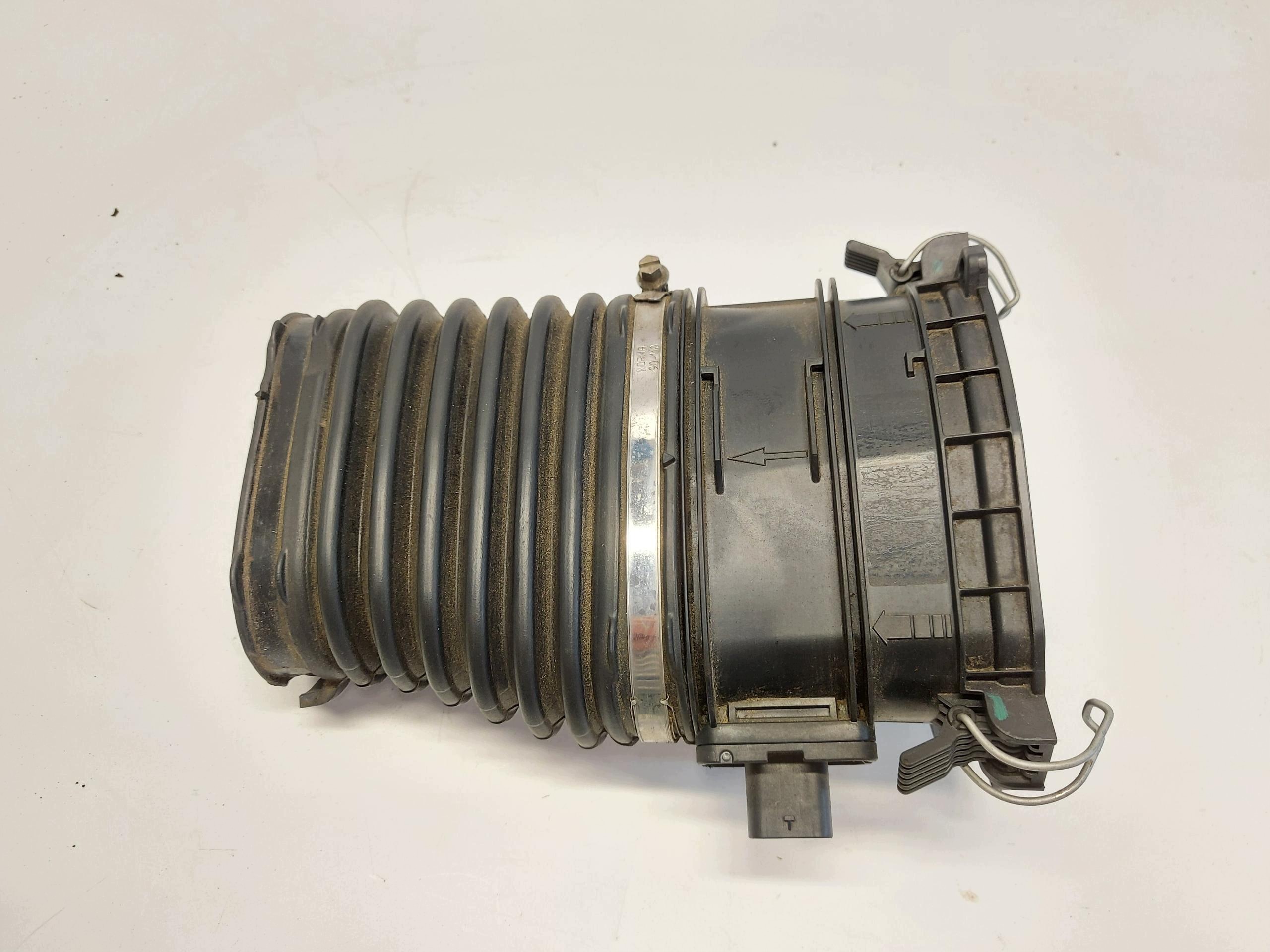 MERCEDES W213 E300de Kombi 2.0 CDI pipe flow meter A6540900048