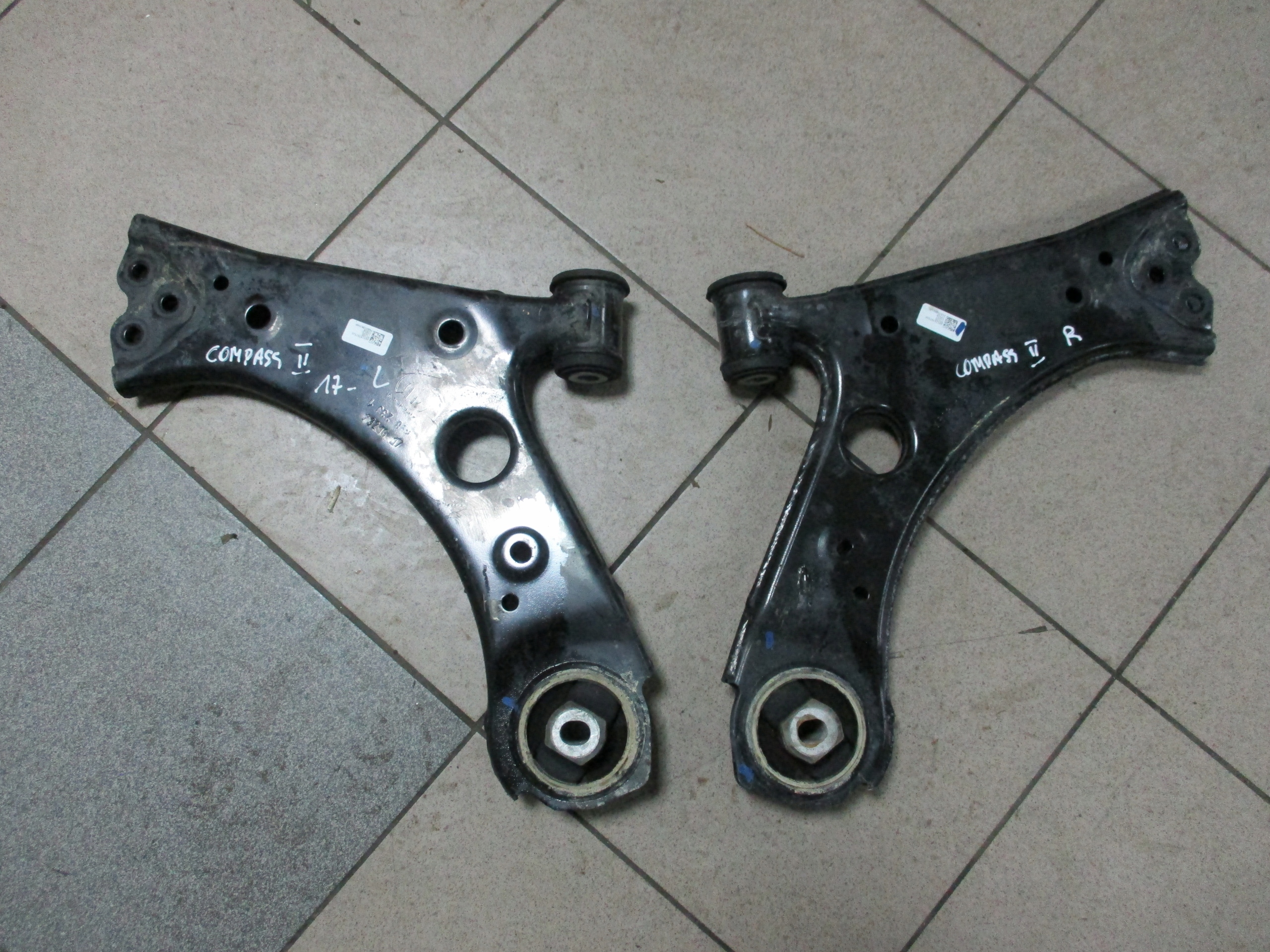 arm front right left Jeep Compass II 17