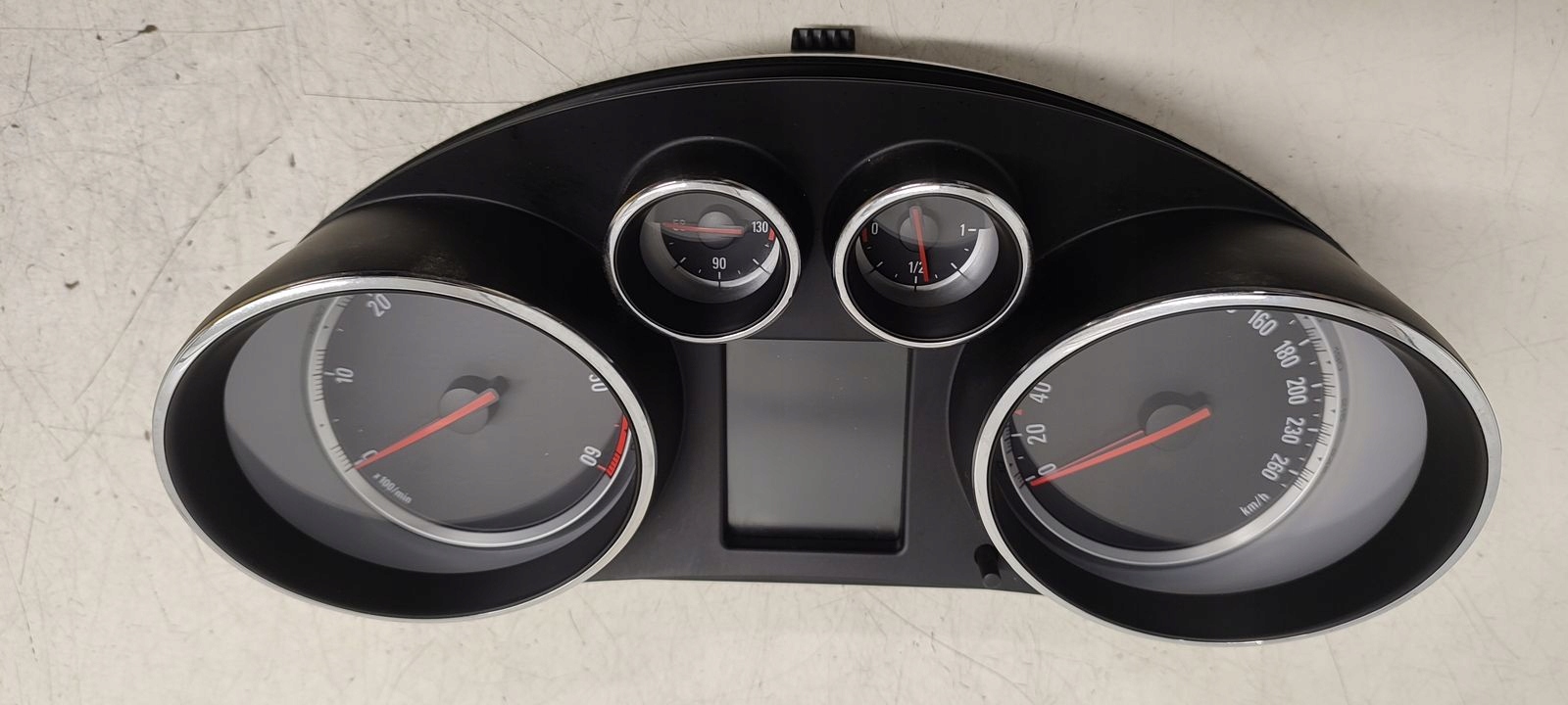 dials Opel Insignia 2,0 CDTI HB