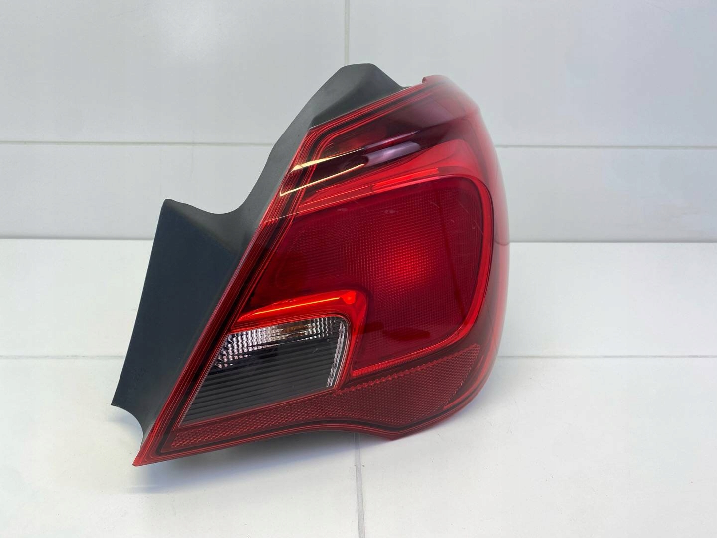 light rear right side Opel Corsa E 2016 460034366