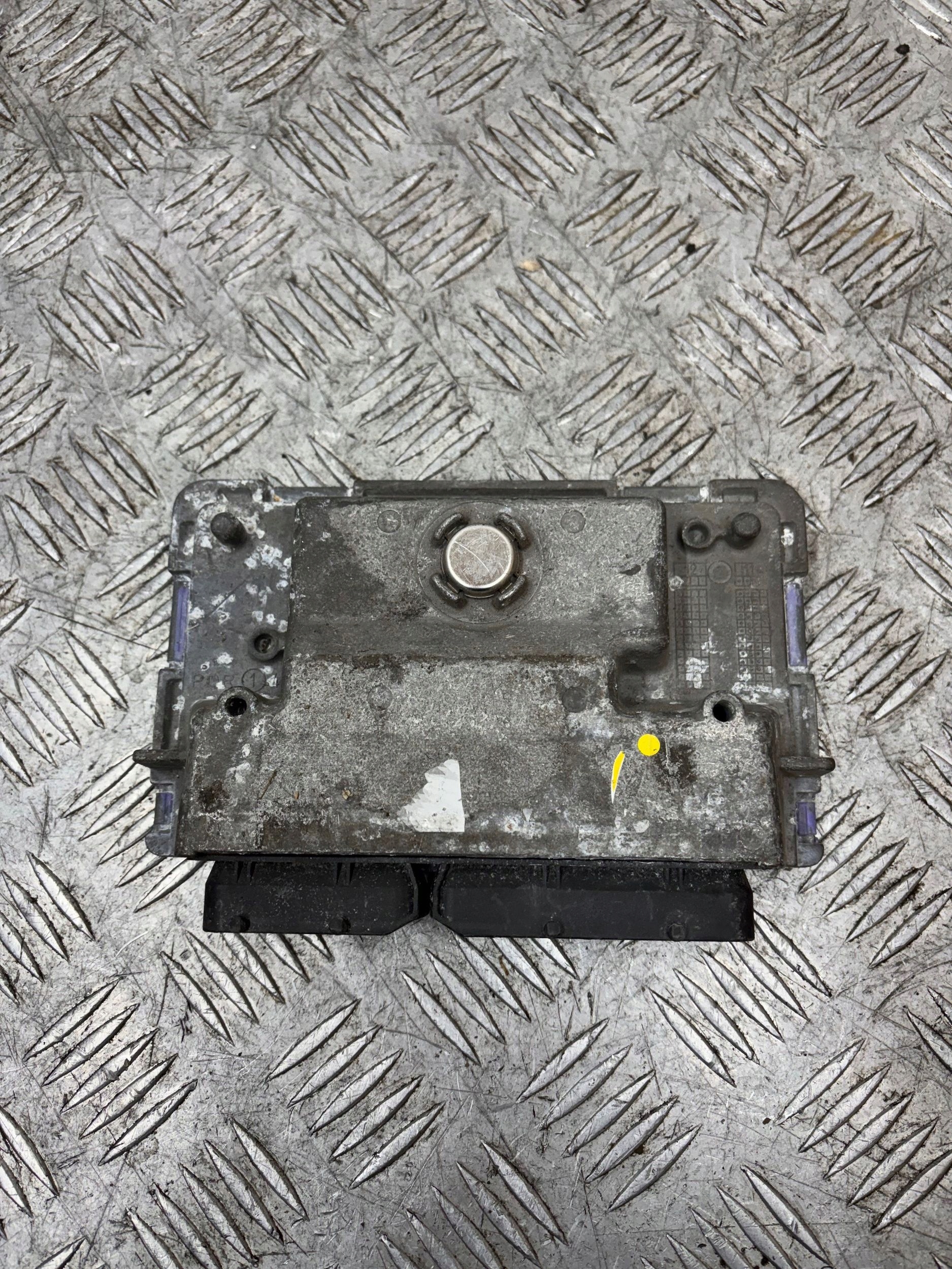 control unit of the engine computer 03E906019B 1.2 VW POLO
