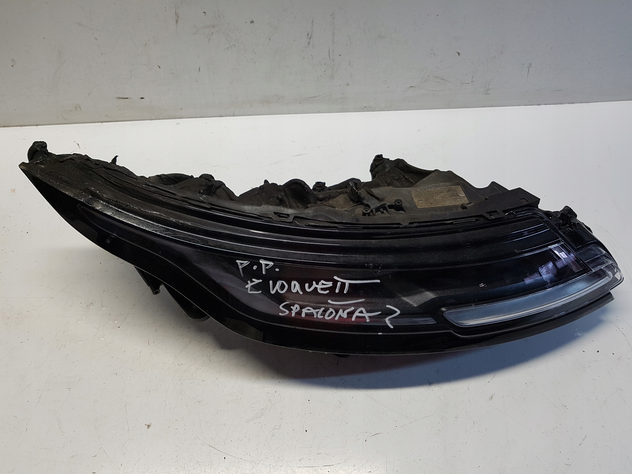 RANGE ROVER EVOQUE II ФАРА ПРАВА ПЕРЕД