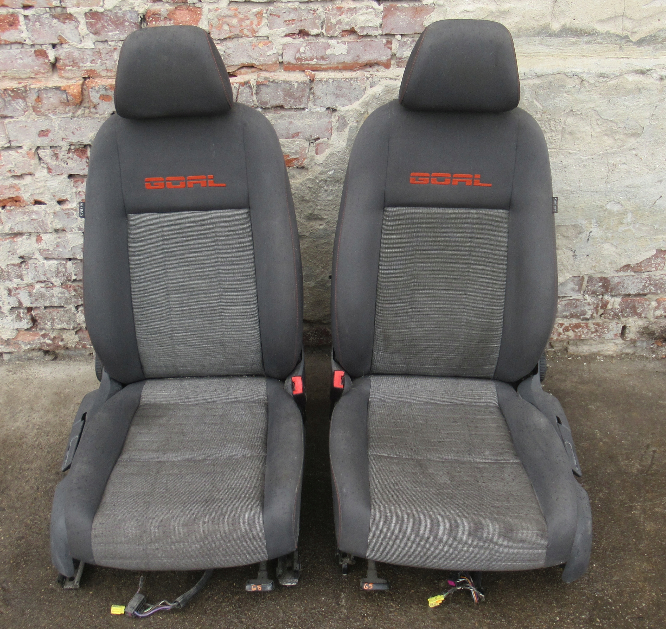 VW GOLF V Sitze vorne Sitz heck EUROPA