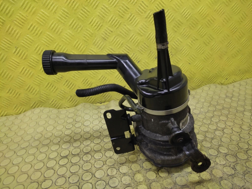 CITROEN C4 PICASSO Pompa servosterzo 9684040280