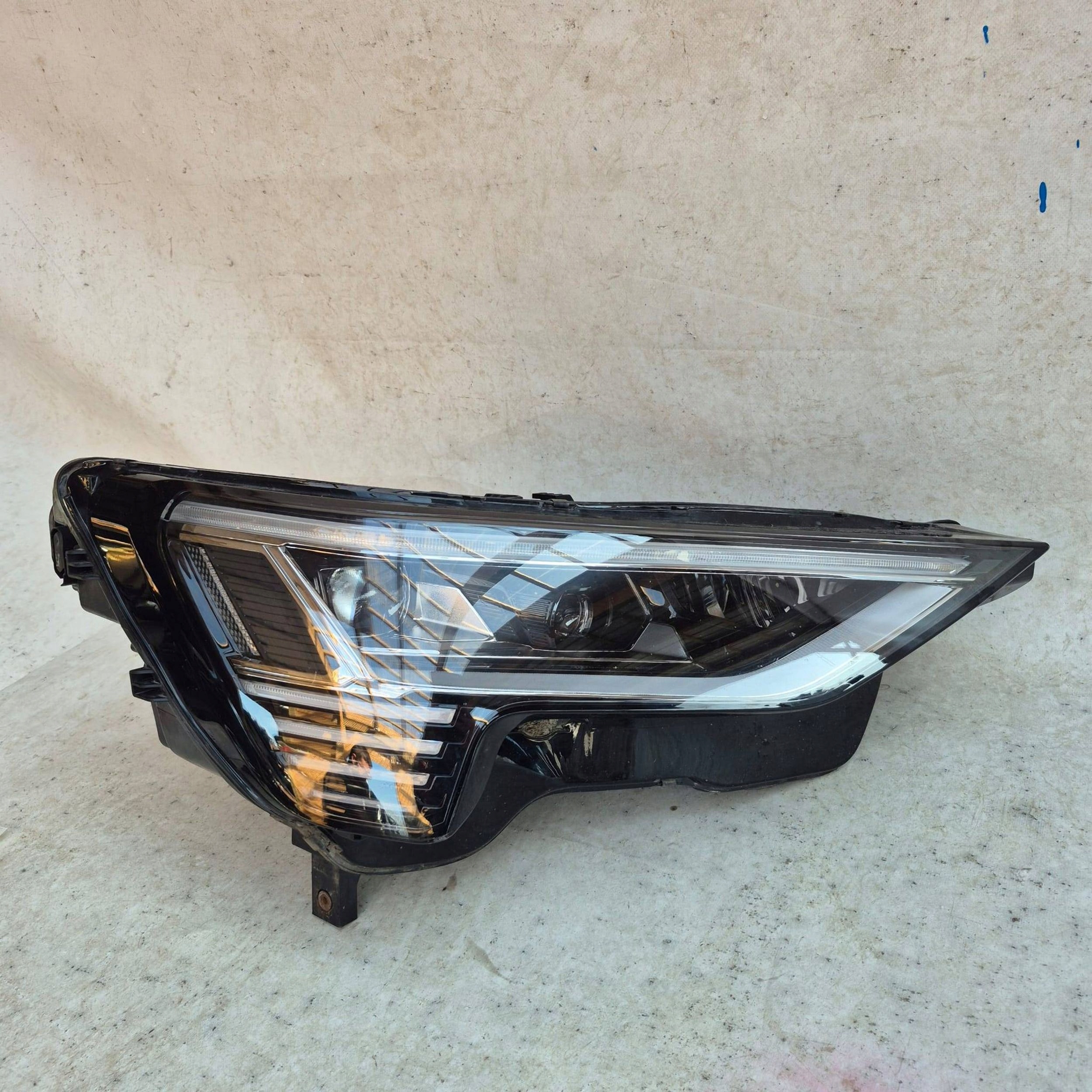 AUDI E-TRON 4KE 18- light right front front FULL LED 4KE941036