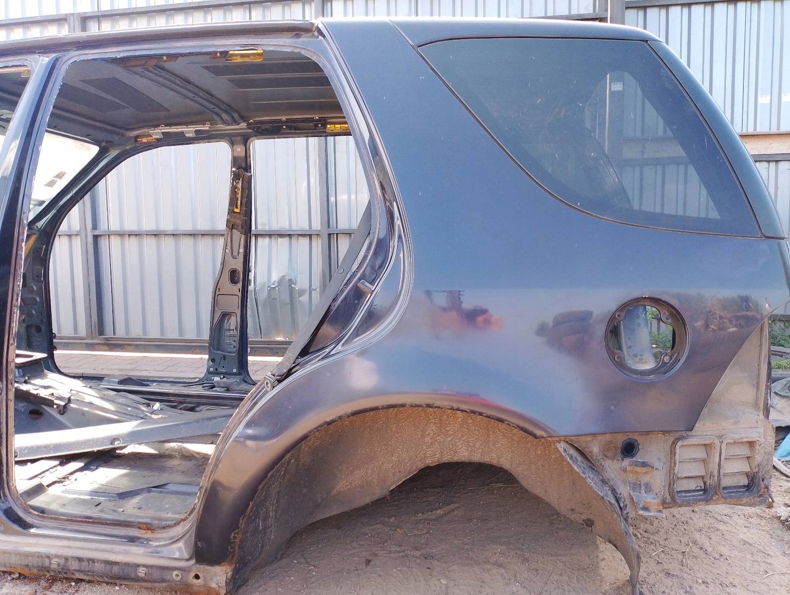 LONGHERONE parafango sinistra posteriore MERCEDES ML W163