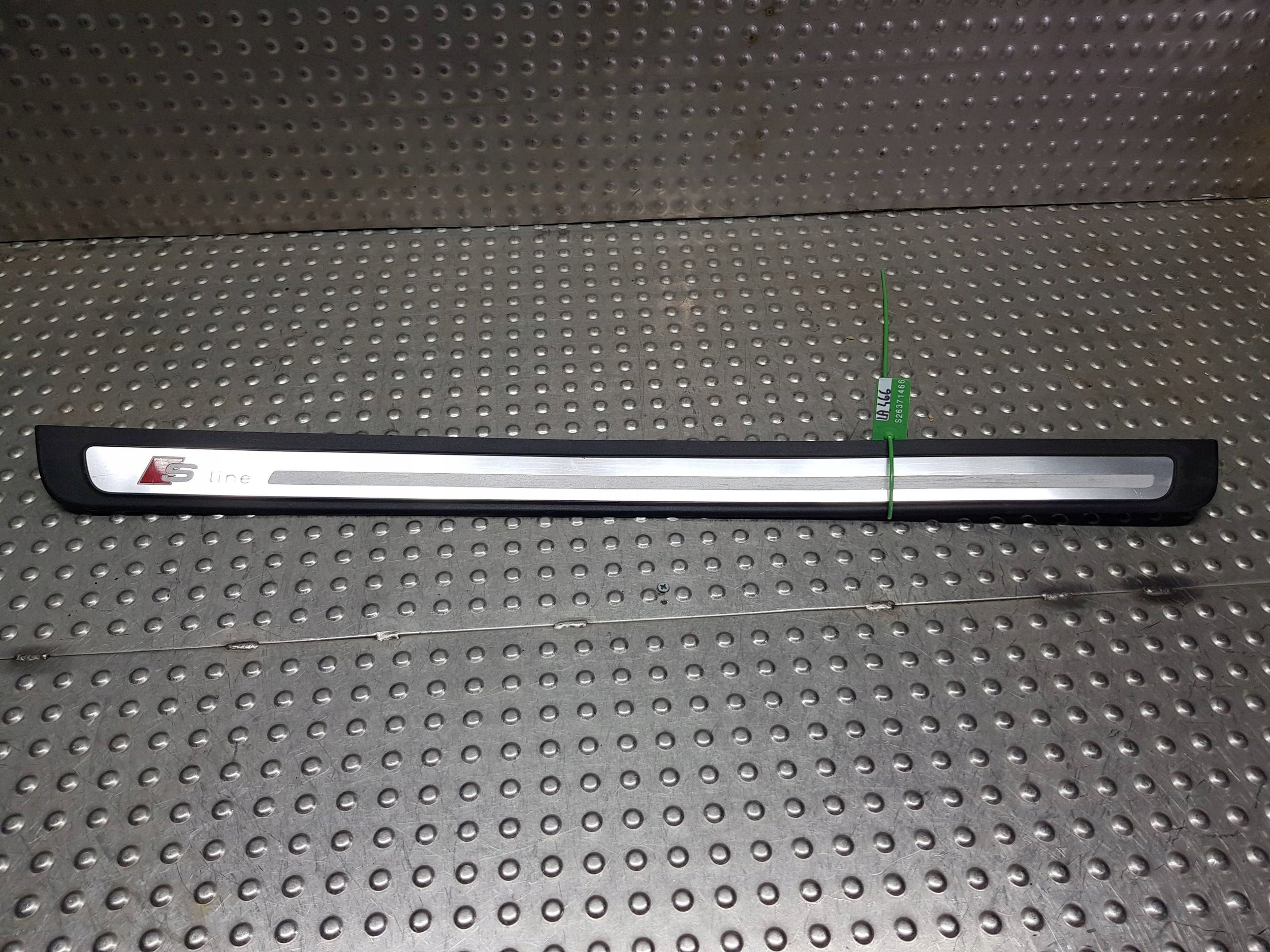 moulding threshold right 8T0853374 AUDI A5 8T COUPE S-LINE