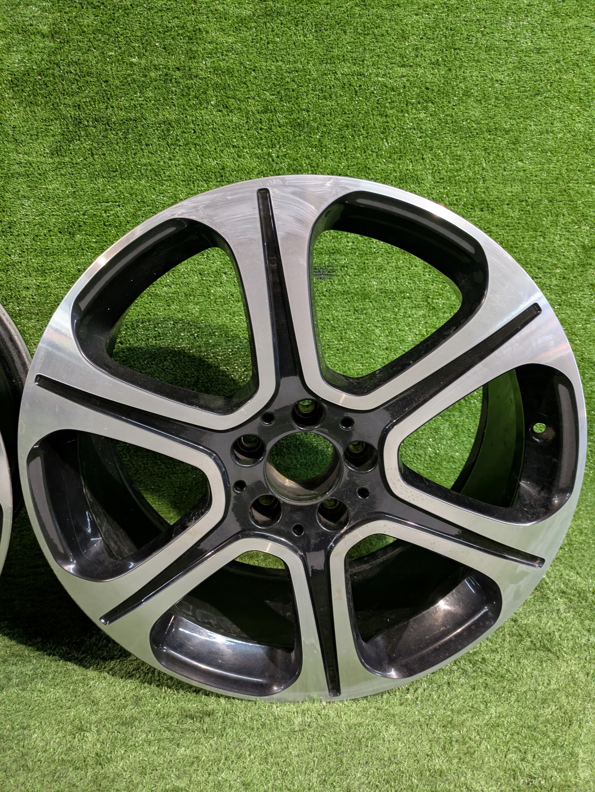 disk disk hliníkový E-KLASA W213 19" x 8J ET43 NR.F229
