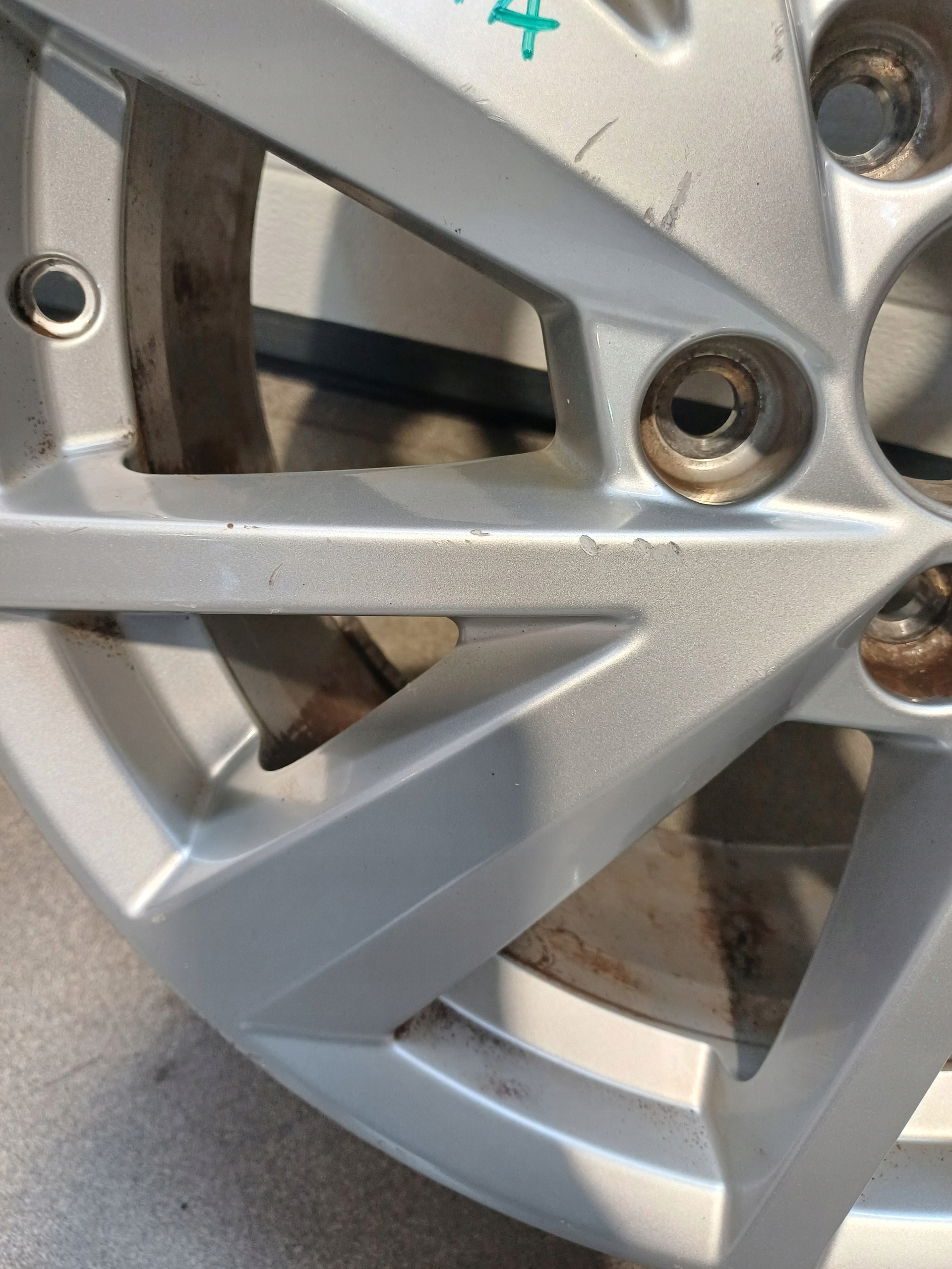 disk disk AUDI Q2 81A 17 5X112 ET45 7J NR 81A601025C