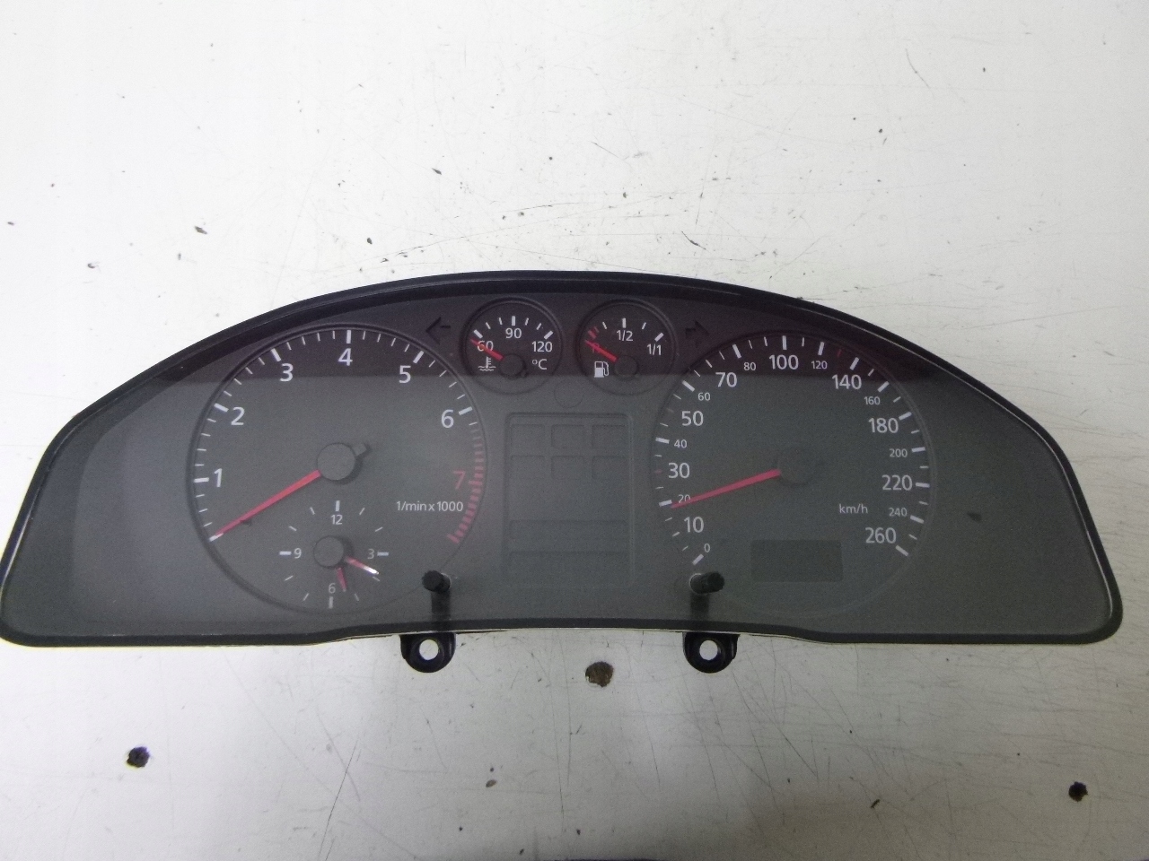 dials display Audi A4 B5 1.6 8D0919861C 98r.