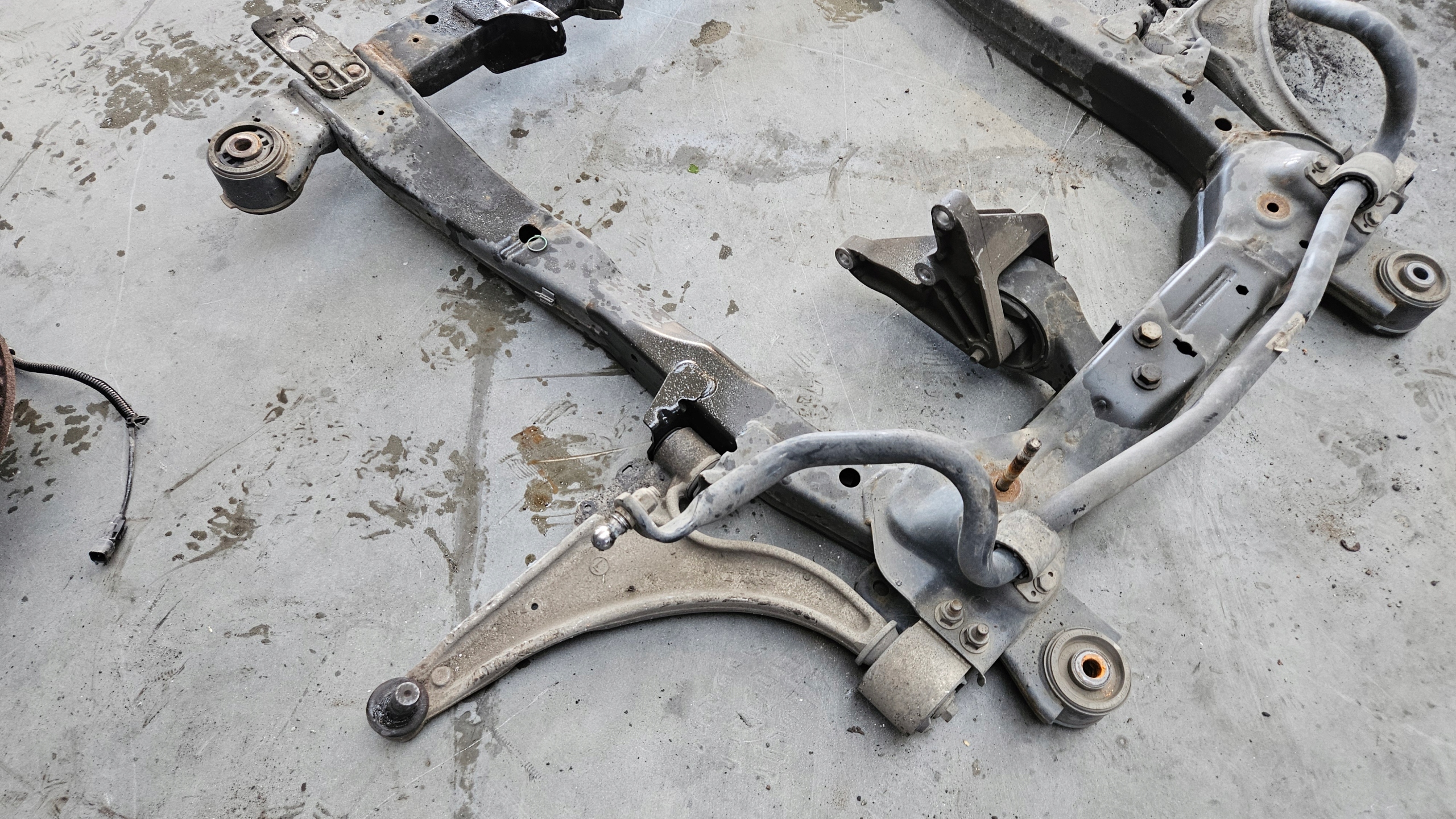 axle beam subframe front Opel Astra J przedlift