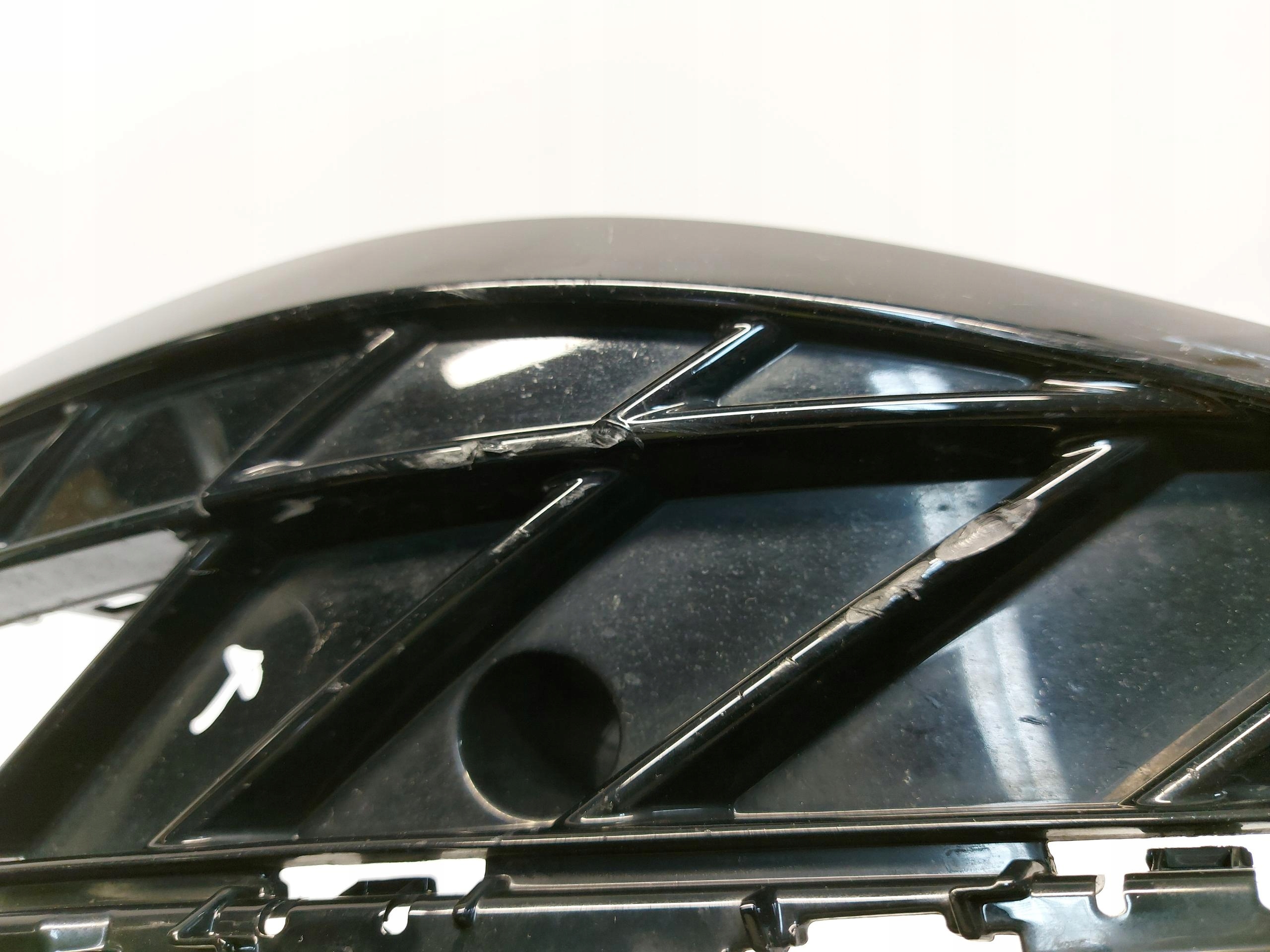 Cupra Formentor 5FF grid of a bumper left front 5FF853665D