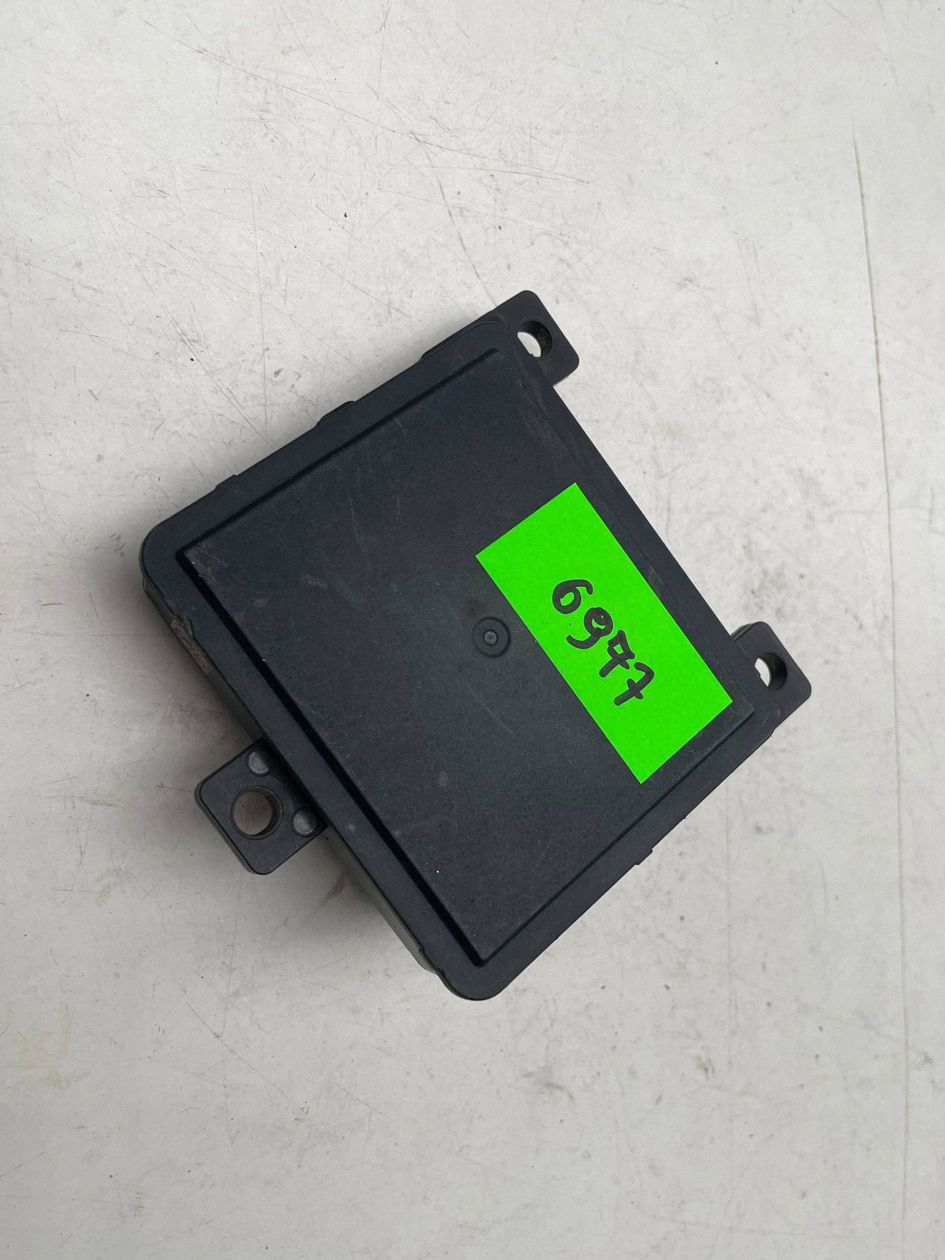 NISSAN RENAULT MITSUBISHI Sensor RADAR DISTRONIC 284473215R !J