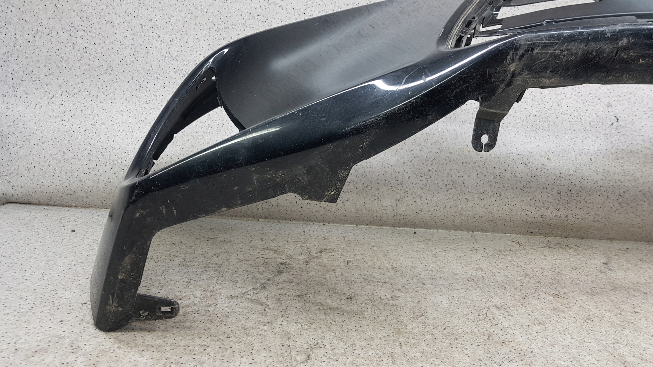 LEXUS IS 200 LIFT 2017 - bumper front 3771