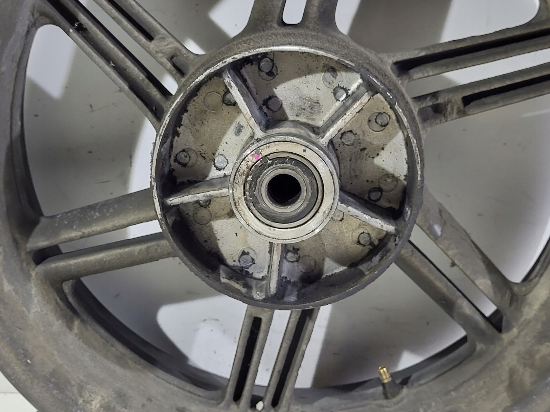 ДИСК зад 17" X 5.00" ABS Honda CBF 600 PC38 2004-2007r