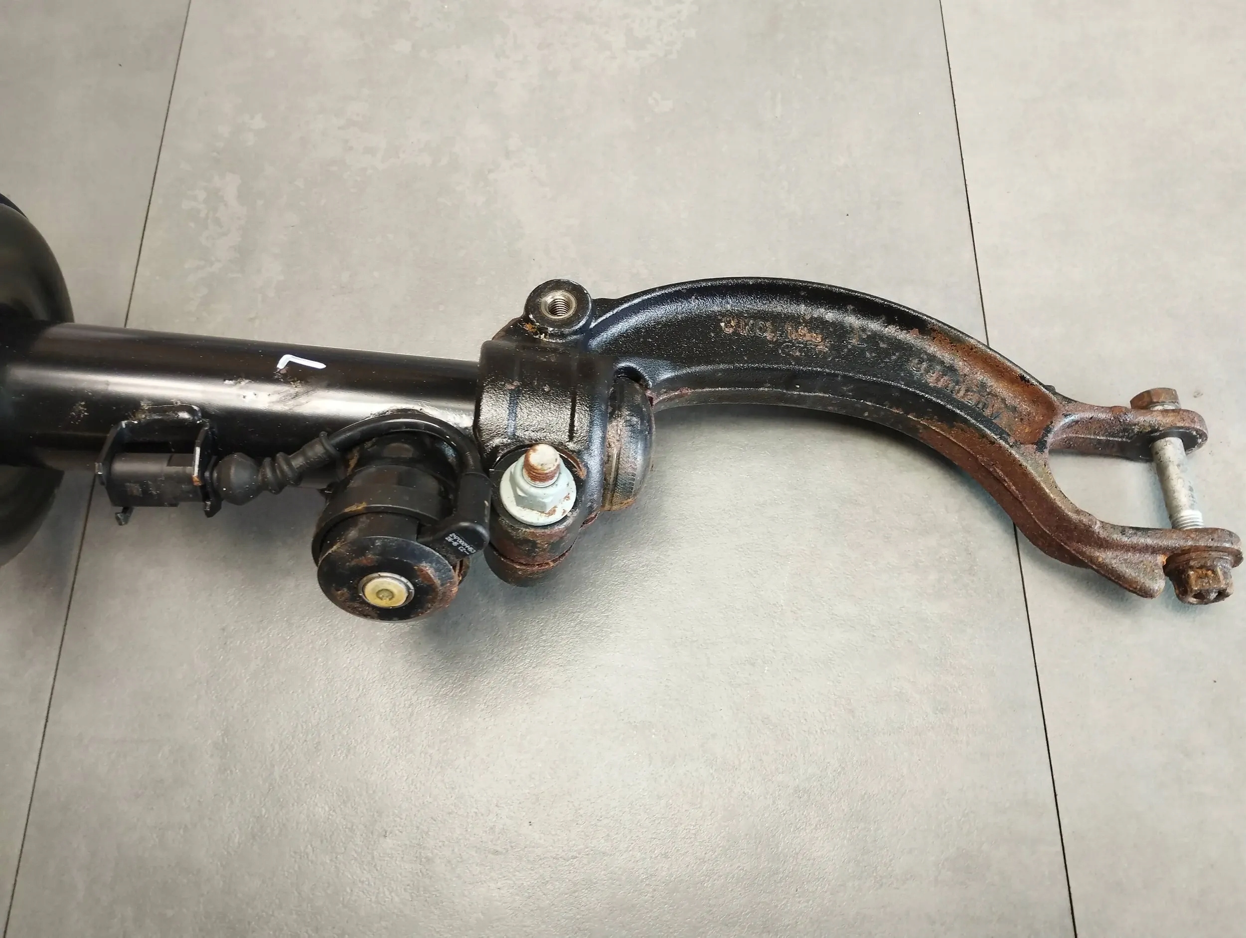 Audi A5 Sportback 8TA shock absorber left front 8F0413029B