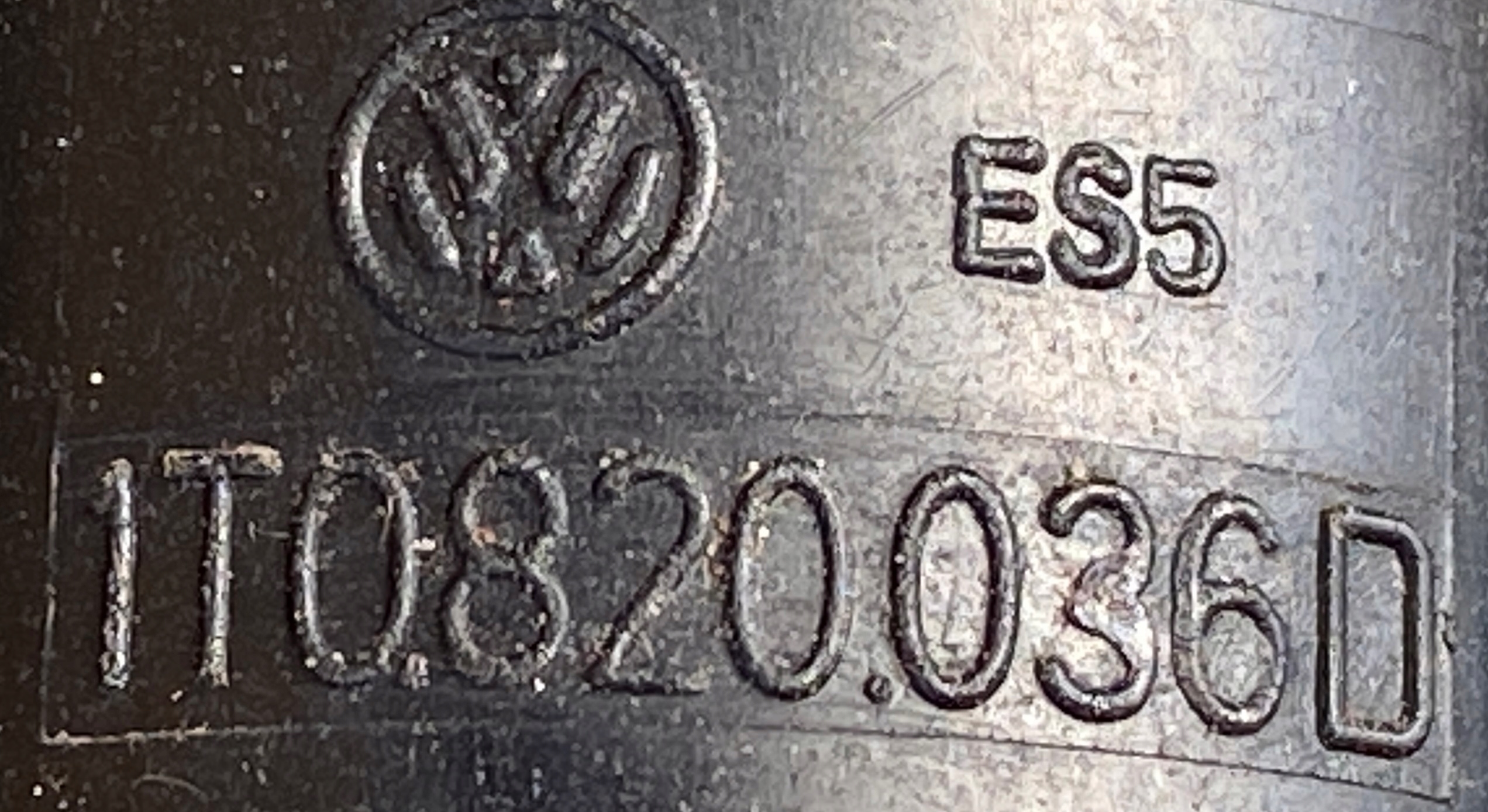 AUDI VW crijevo cijevčica vode 5Q0121049AP