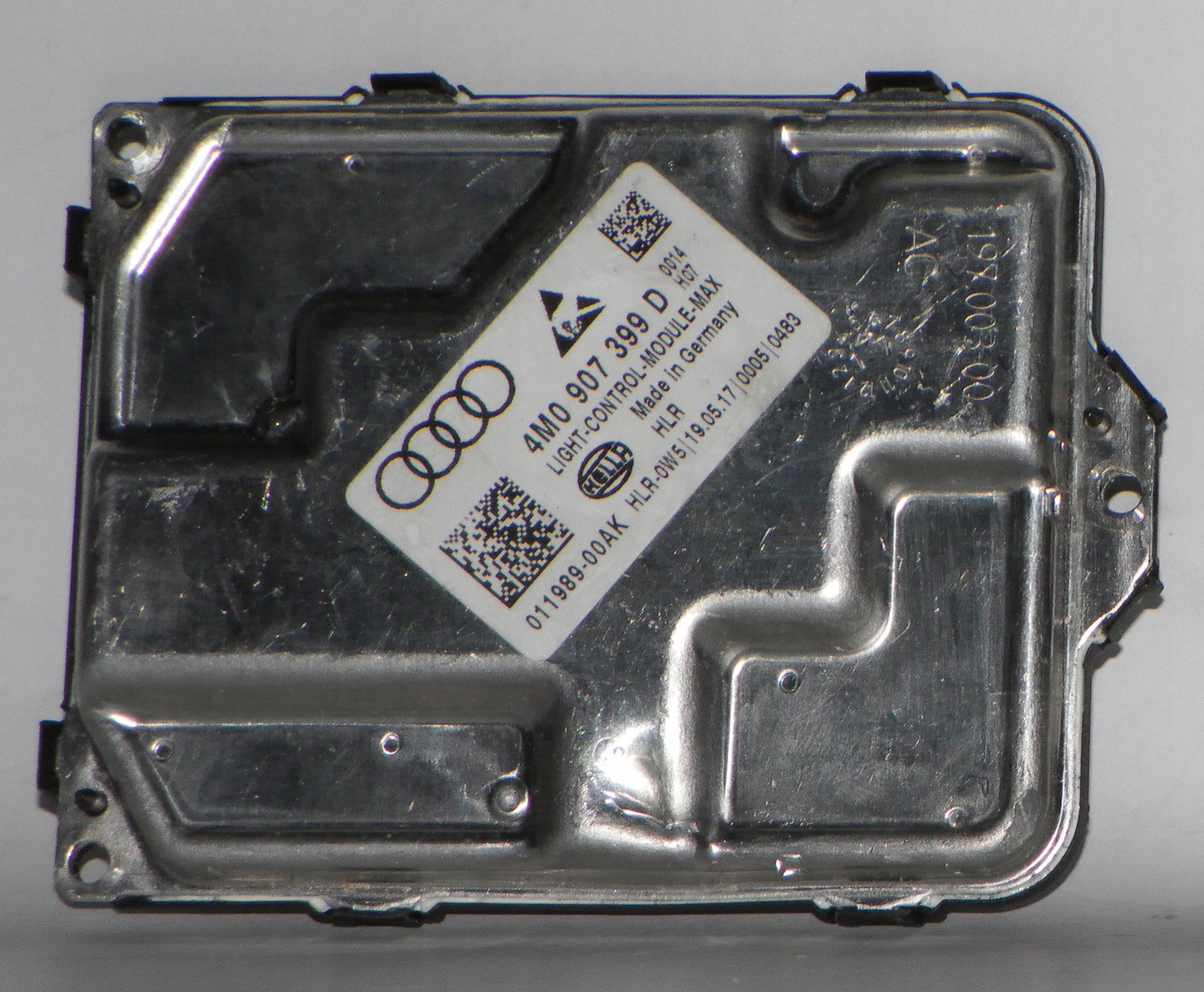 AUDI Q7m Бентли Бентайга Модуль Led Przetwornicam0907399d OE