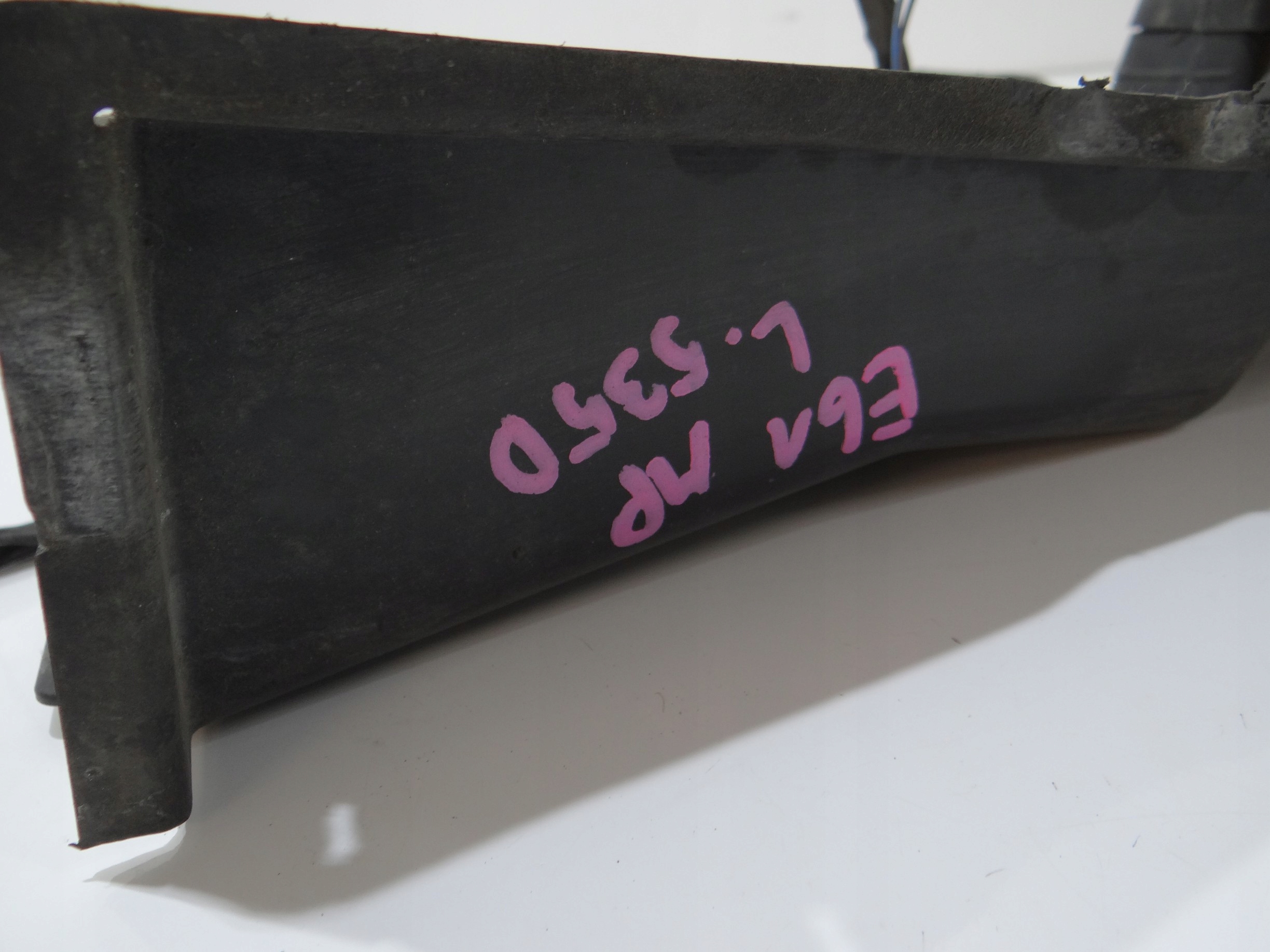 drain air left BMW E60 E61 LCI M PAKIET 7897175 (4295259)