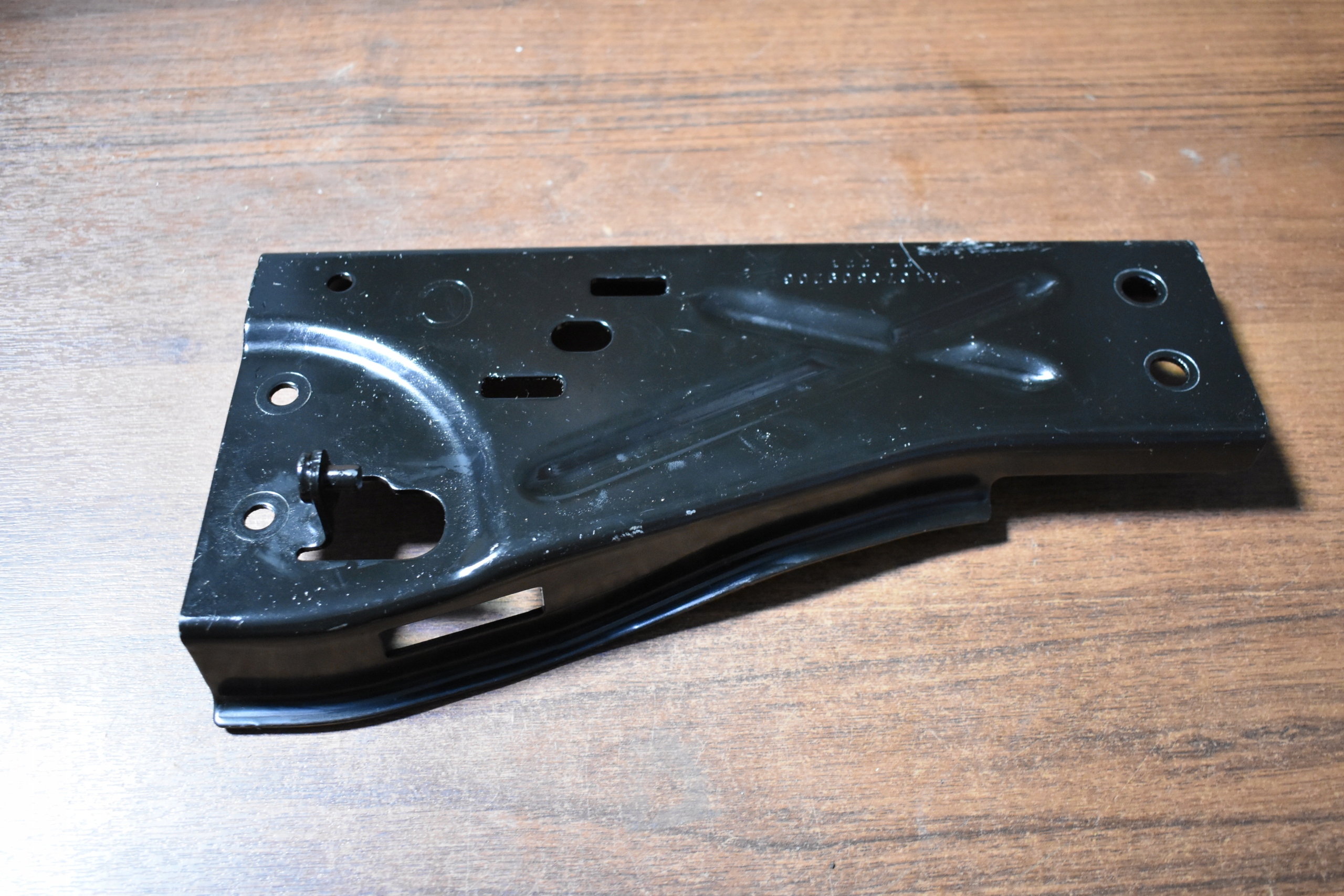 IDEALNY console holder MERCEDES W167 1