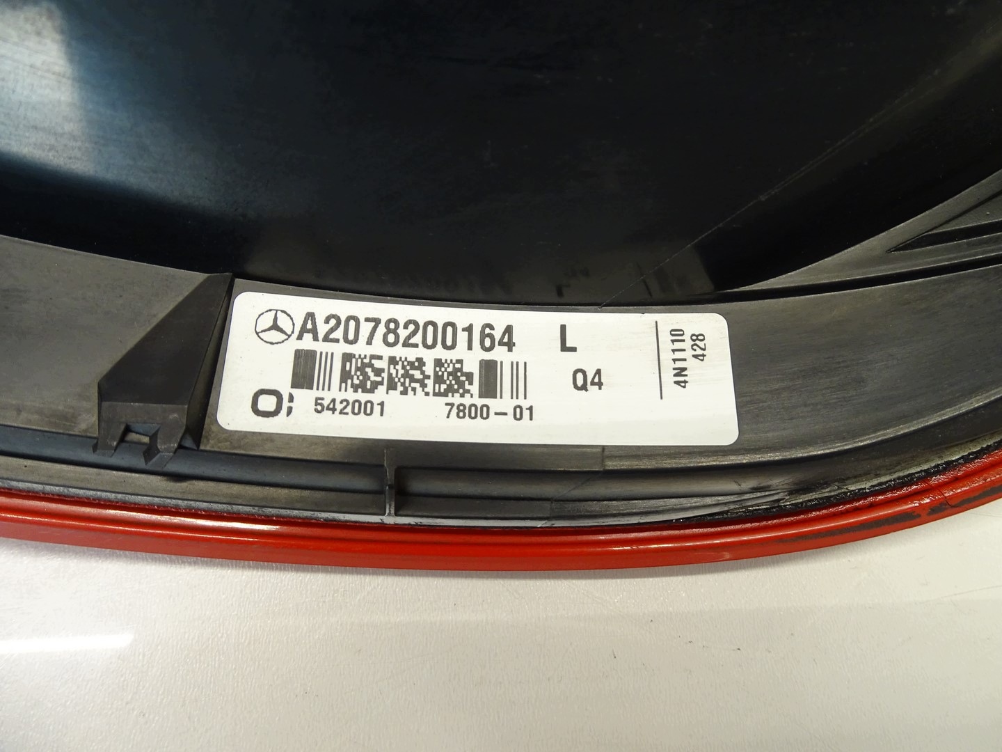 light left rear part rear left LED MERCEDES E COUPE CABRIO W207 A2078200164