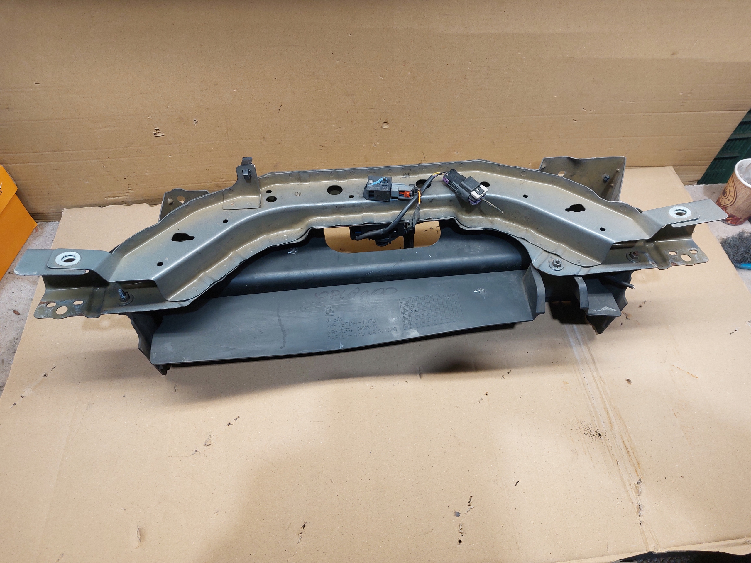 sider supports front upper CHEVROLET ORLANDO 12r