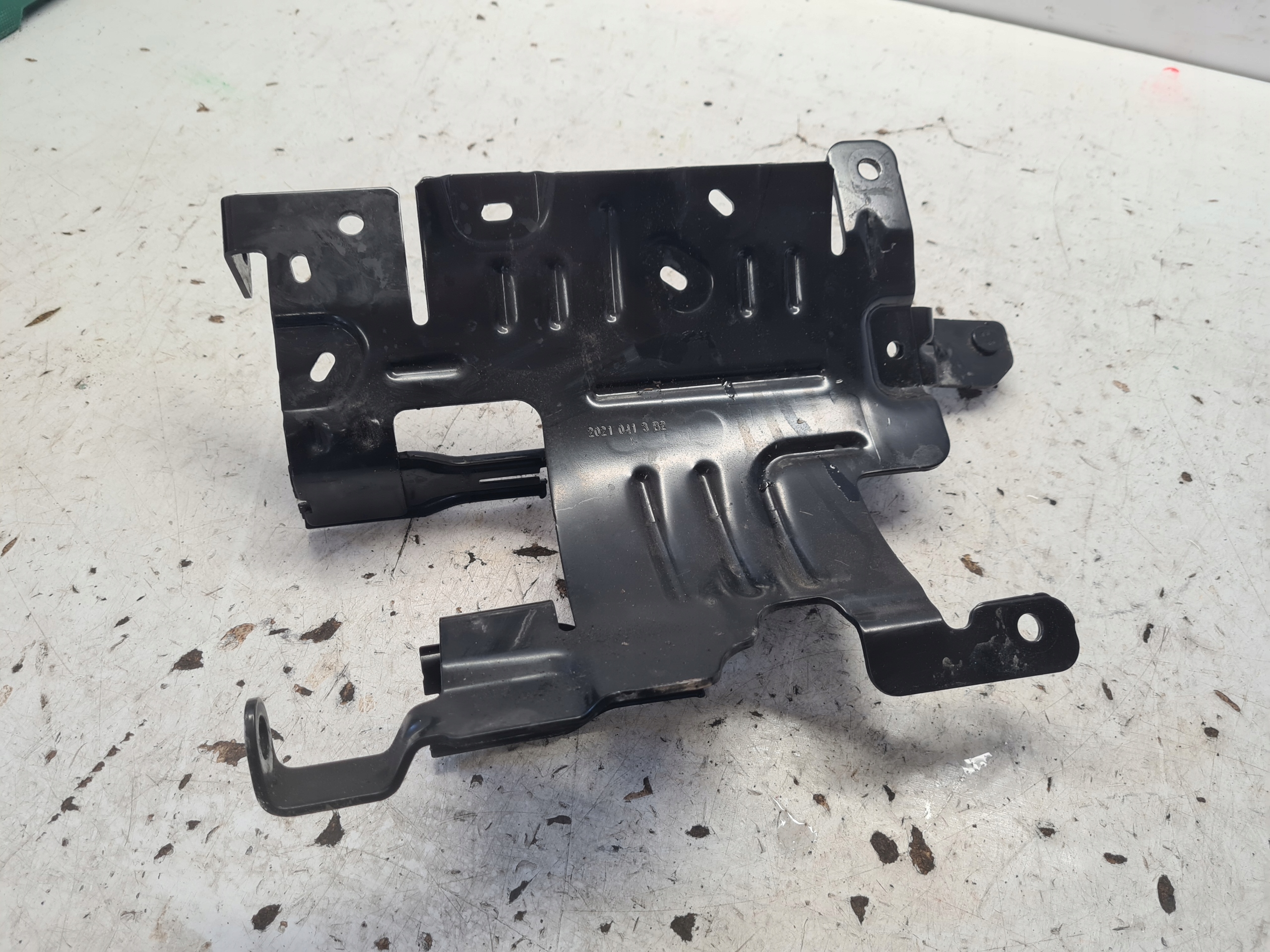 OPEL CORSA-E F ELEKTRYK Support Console Support plaque POMPY d’eau 9827428380