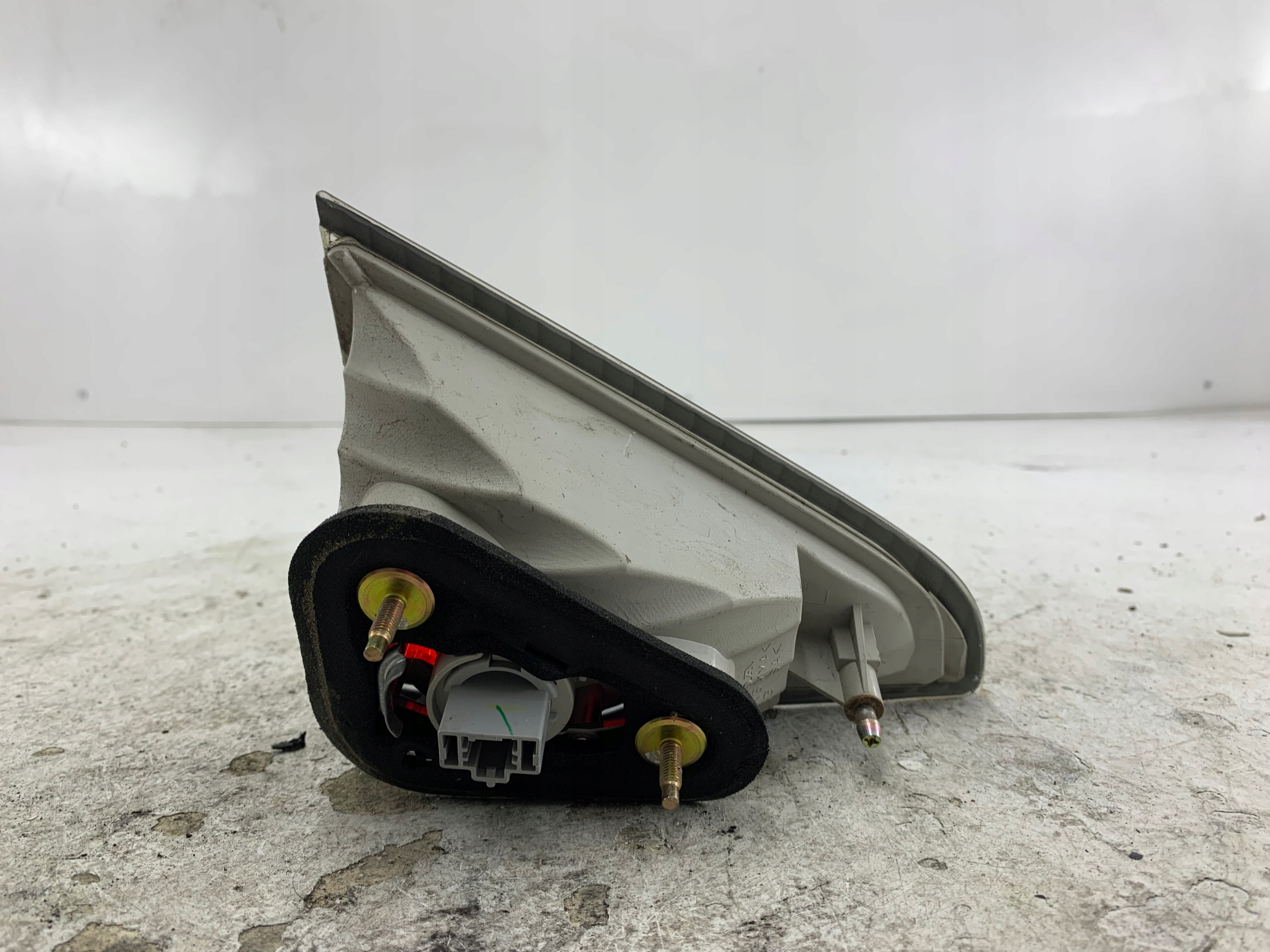 HONDA STREAM and LIFT light left rear part trunk door