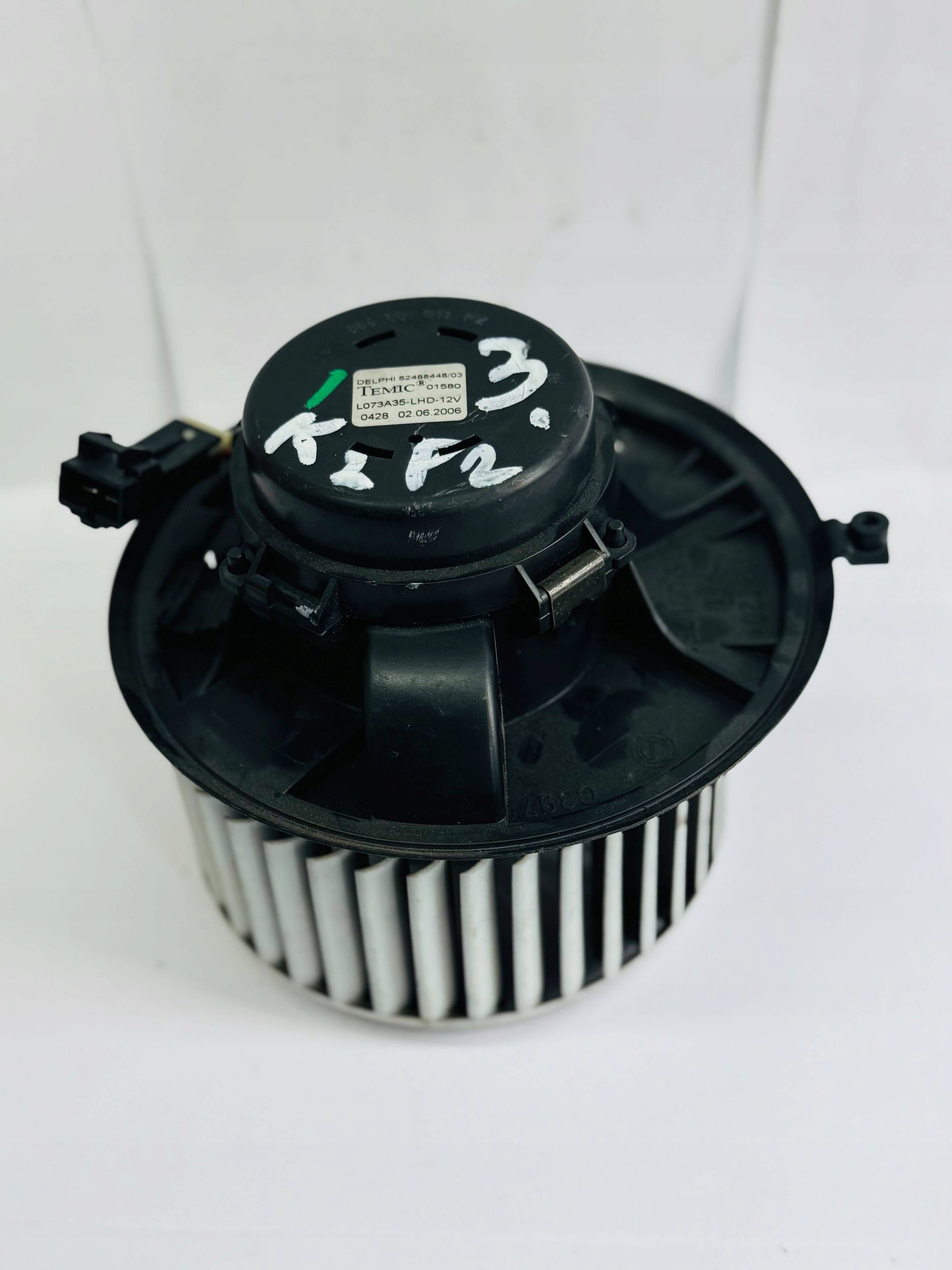 heating air conditioning devices Alfa Romeo 885001755